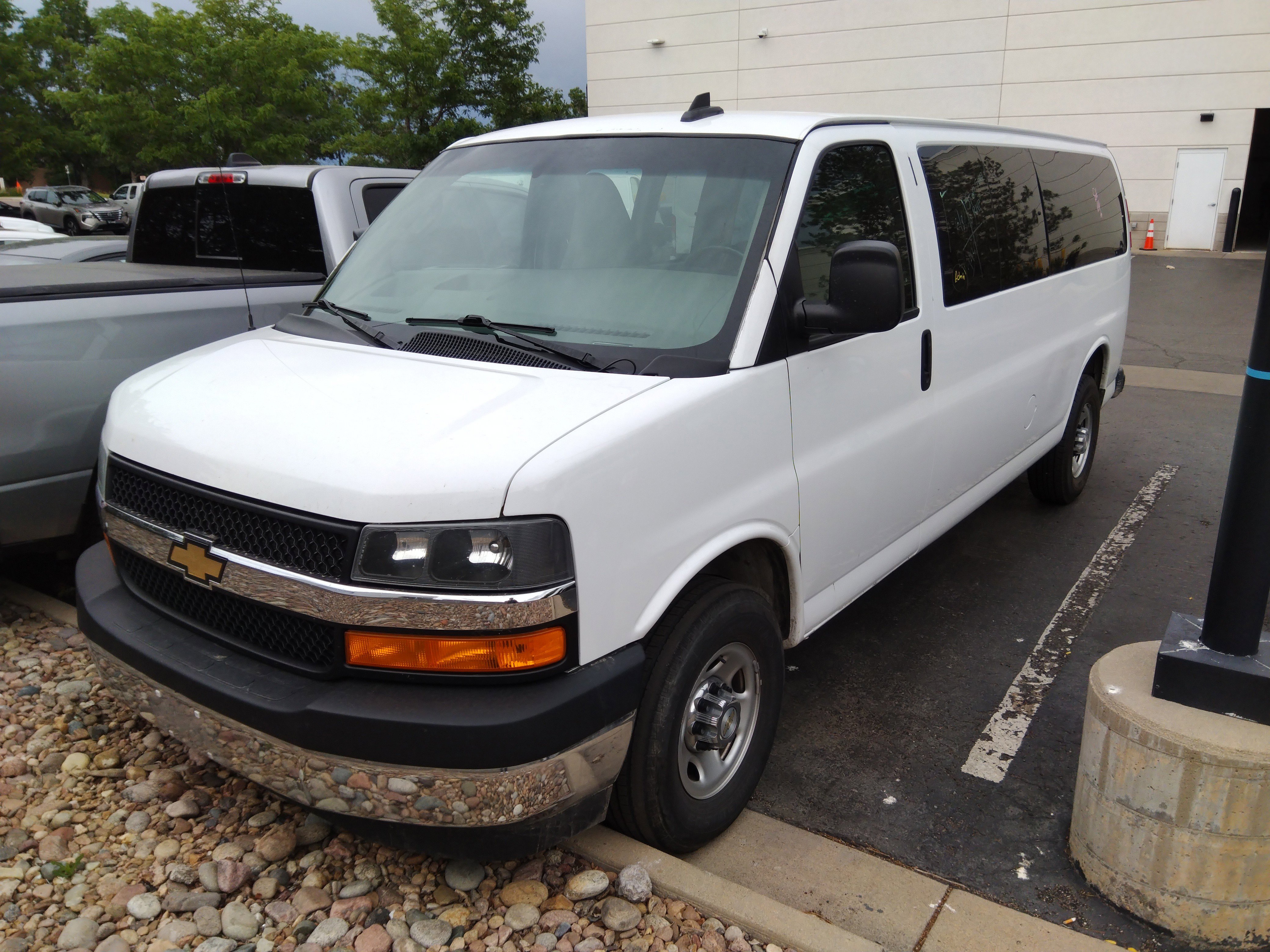 Used 2022 Chevrolet Express Passenger RWD 3500 155" LT