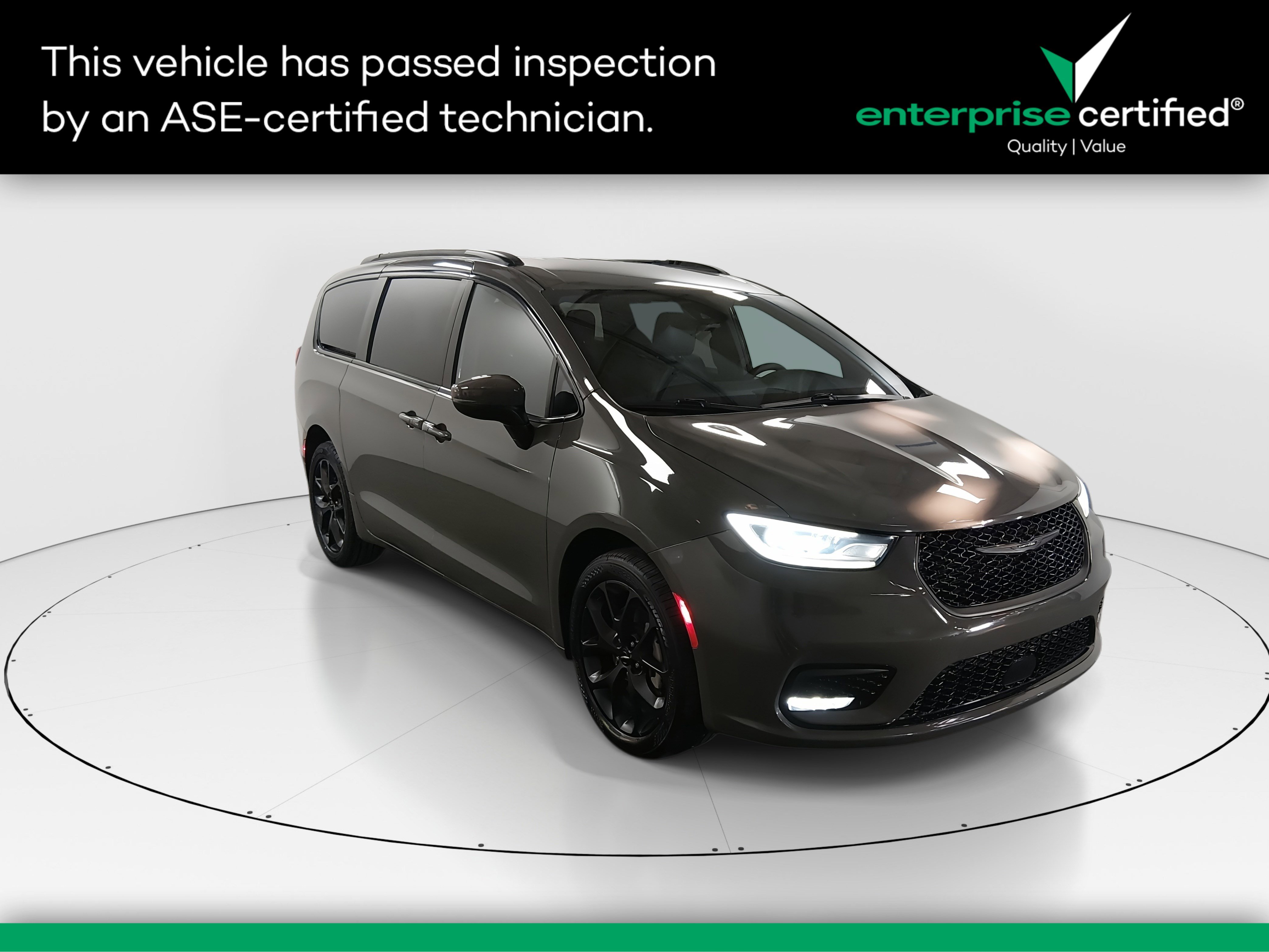 Used 2023 Chrysler Pacifica Touring L AWD