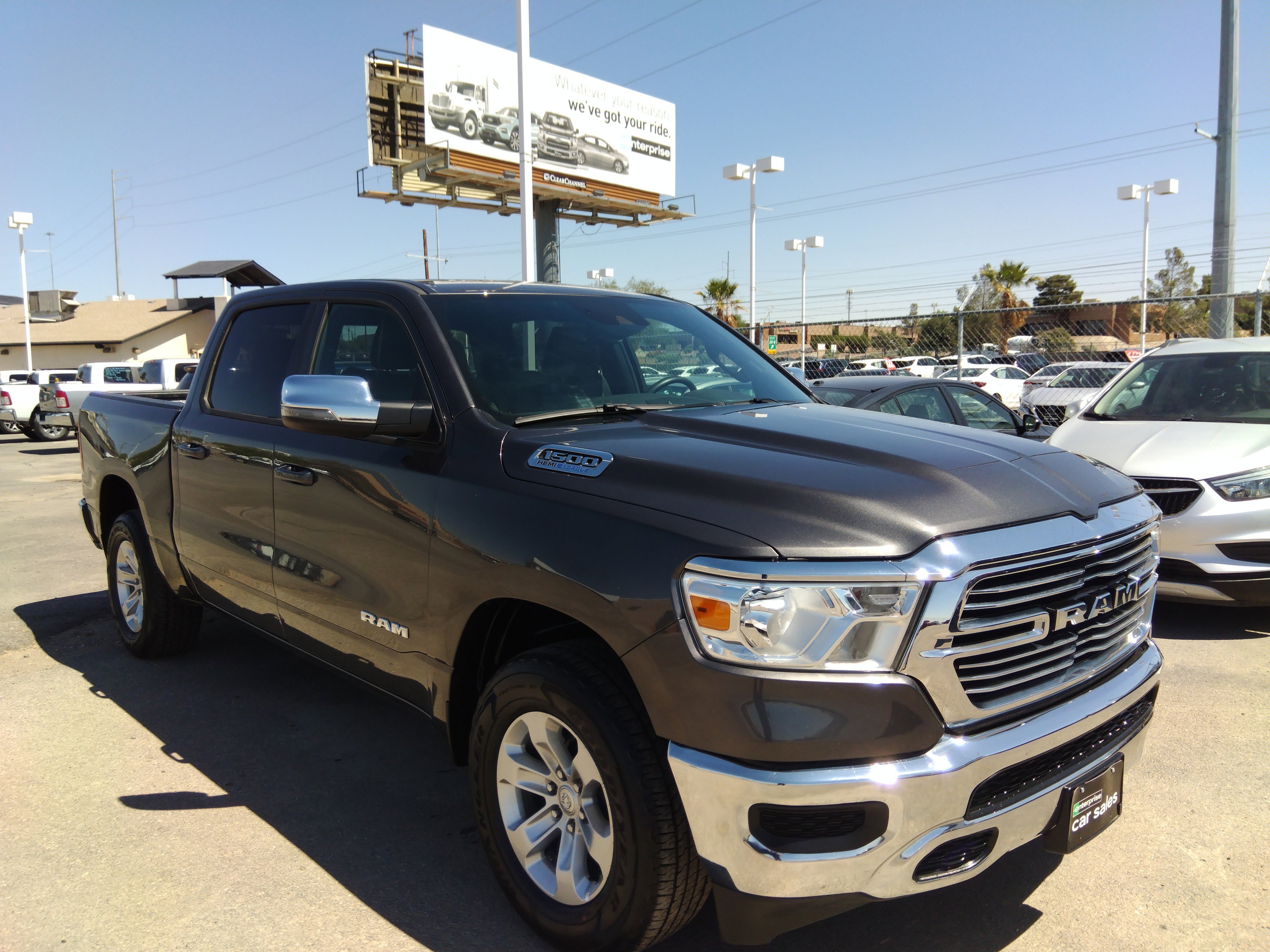 2024 Ram 1500 Laramie 4x2 Crew Cab 5'7
