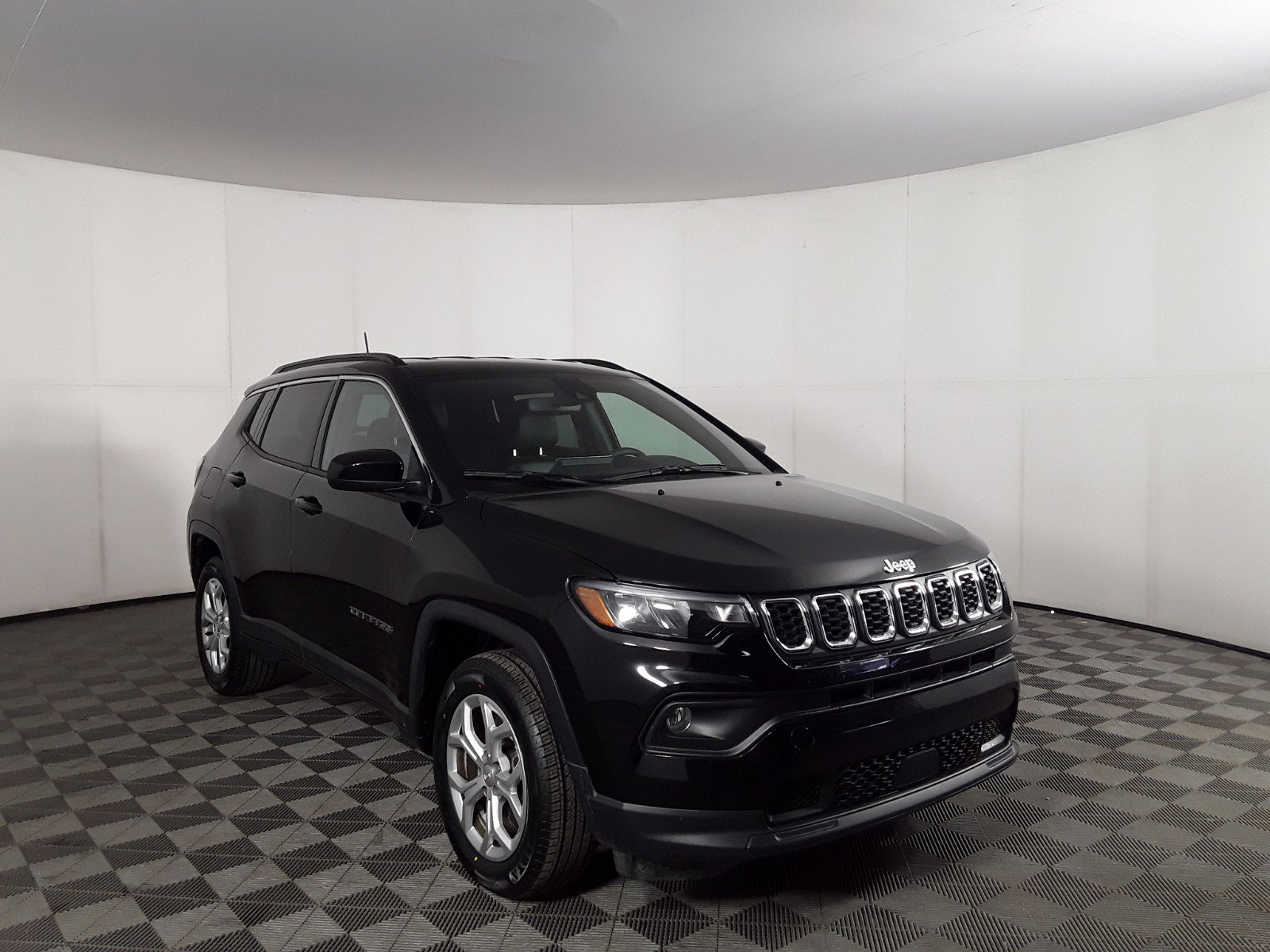 Used 2024 Jeep Compass Latitude 4x4