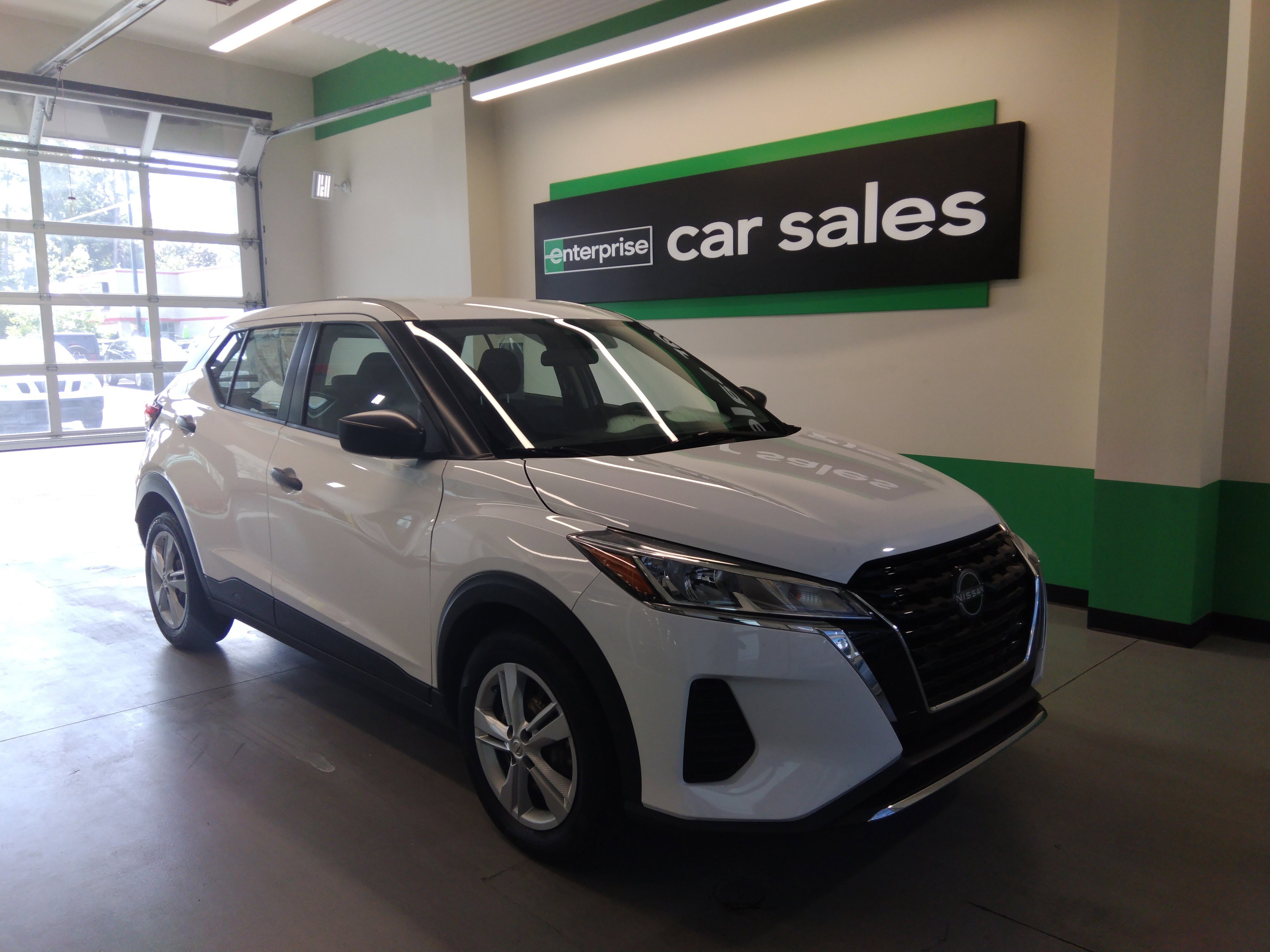 Used 2022 Nissan Kicks S FWD