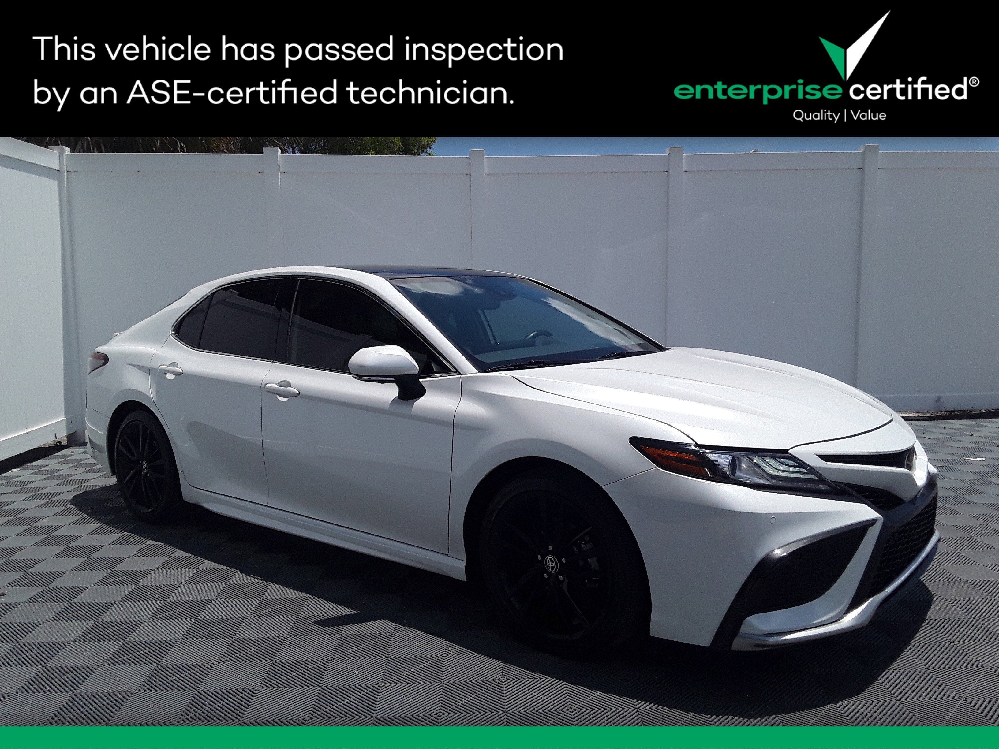 2023 Toyota Camry XSE Auto
