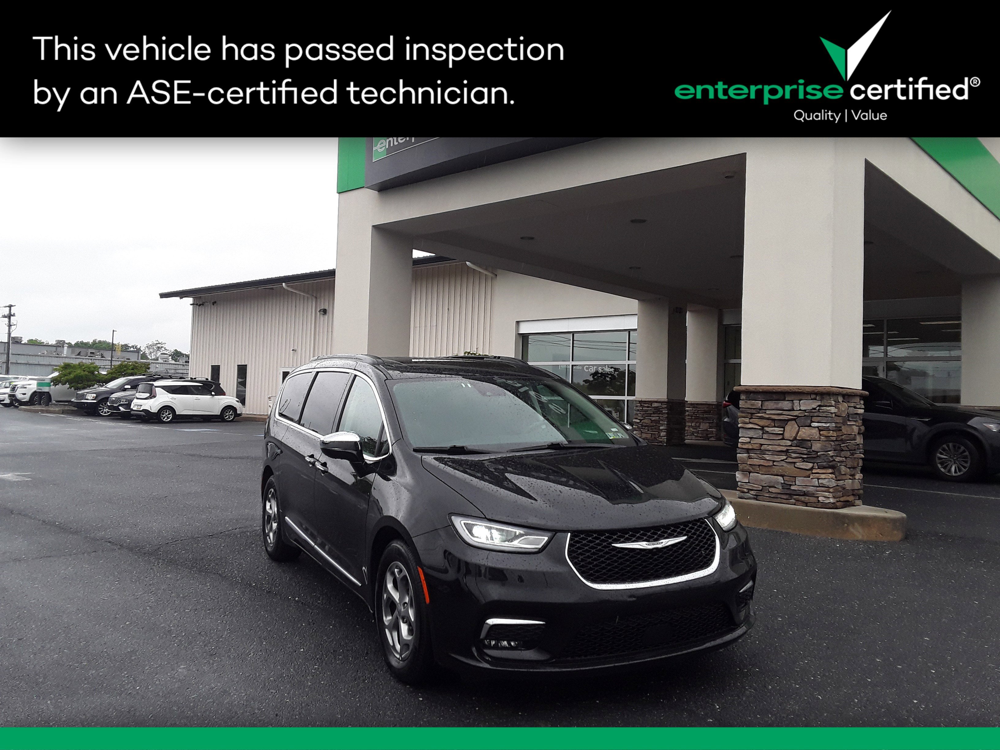 2023 Chrysler Pacifica Limited FWD