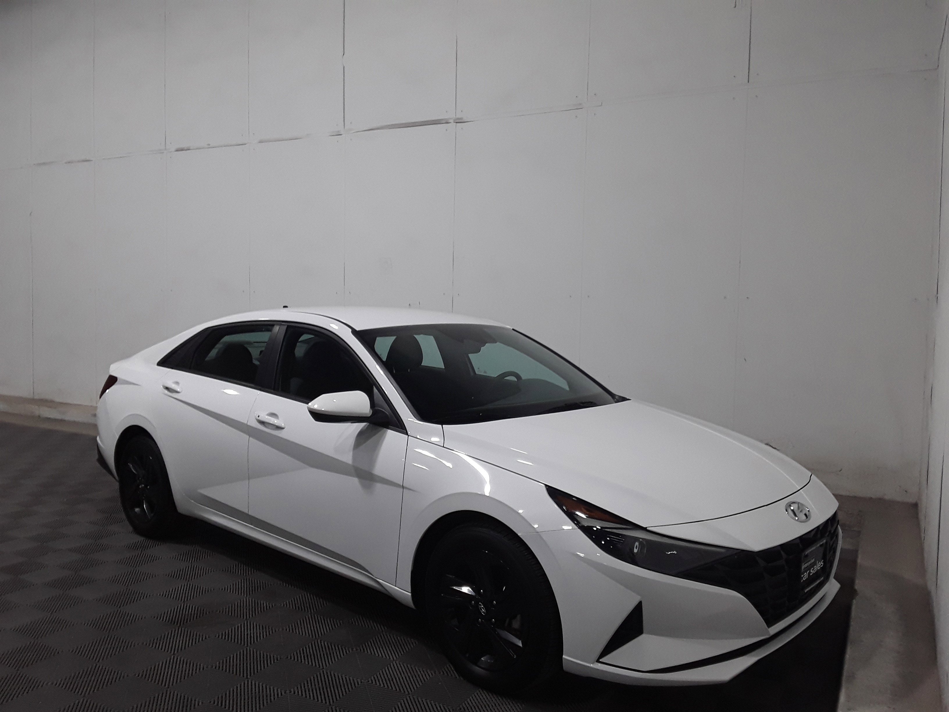 2023 Hyundai Elantra SEL IVT