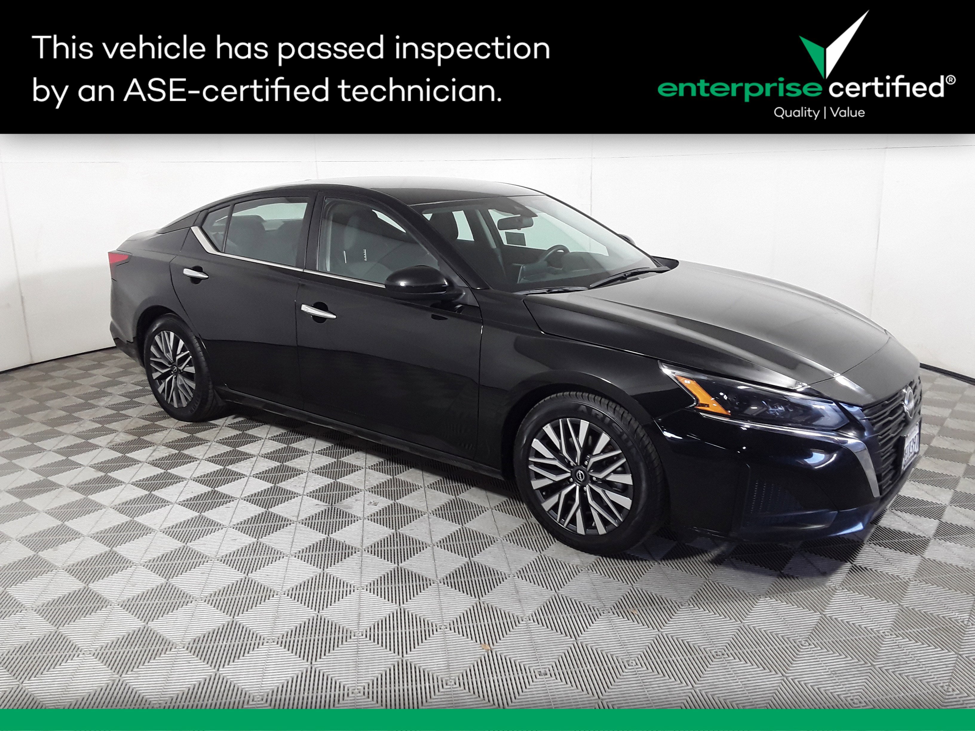 Used 2023 Nissan Altima 2.5 SV Sedan