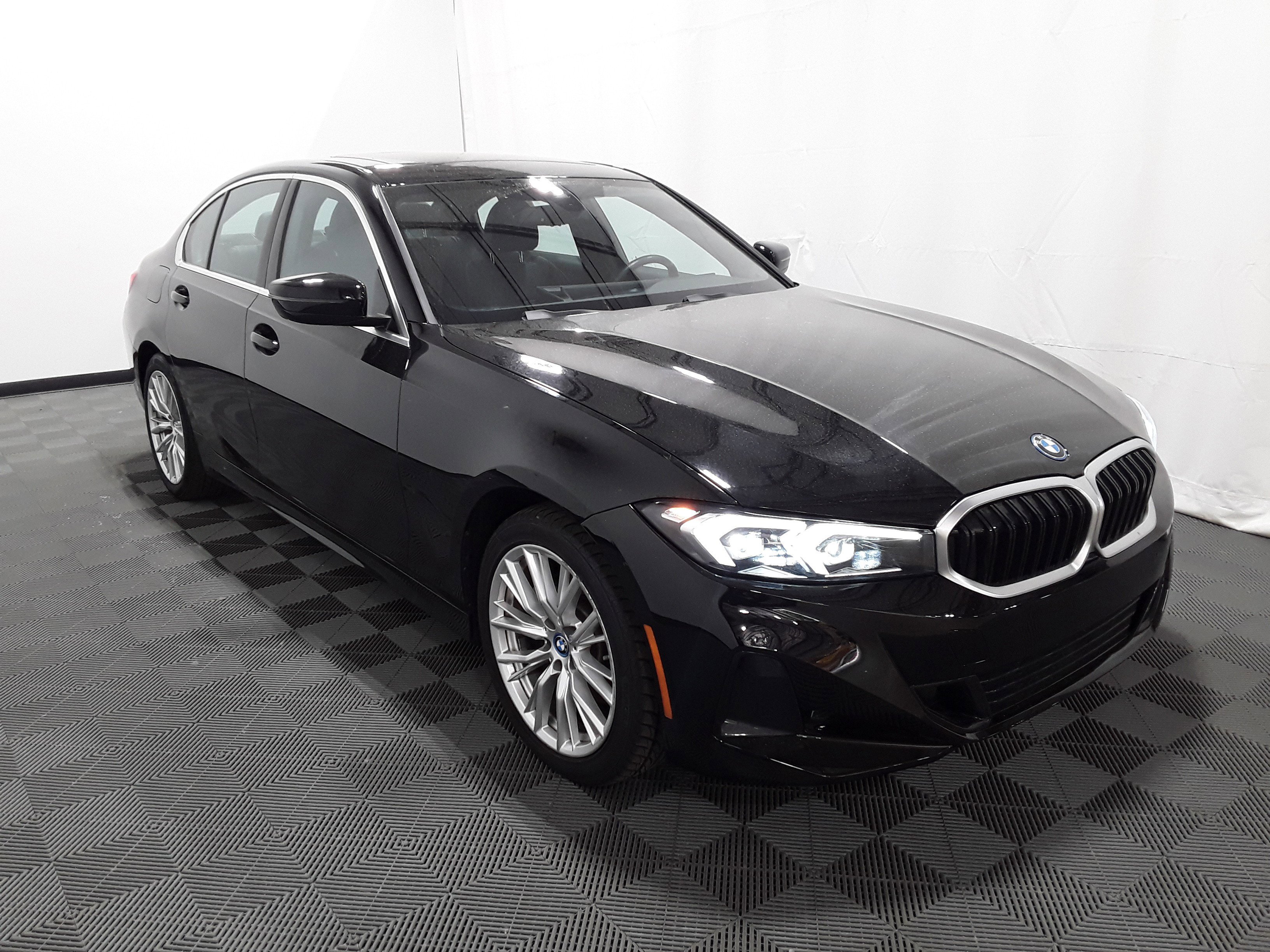 2024 BMW 3 Series 330e xDrive Plug-In Hybrid