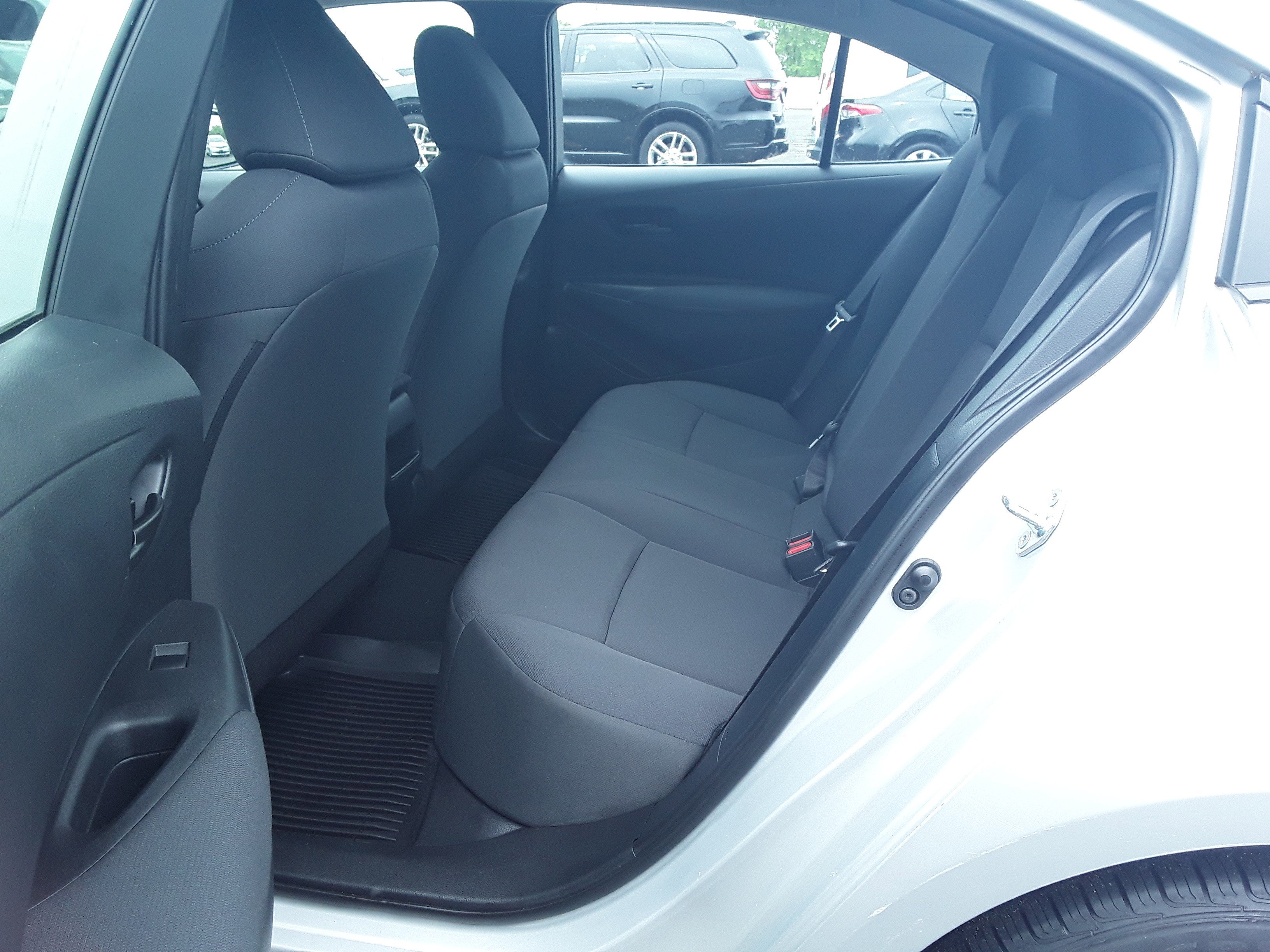 Image 10 of Used 2022 Toyota Corolla LE CVT