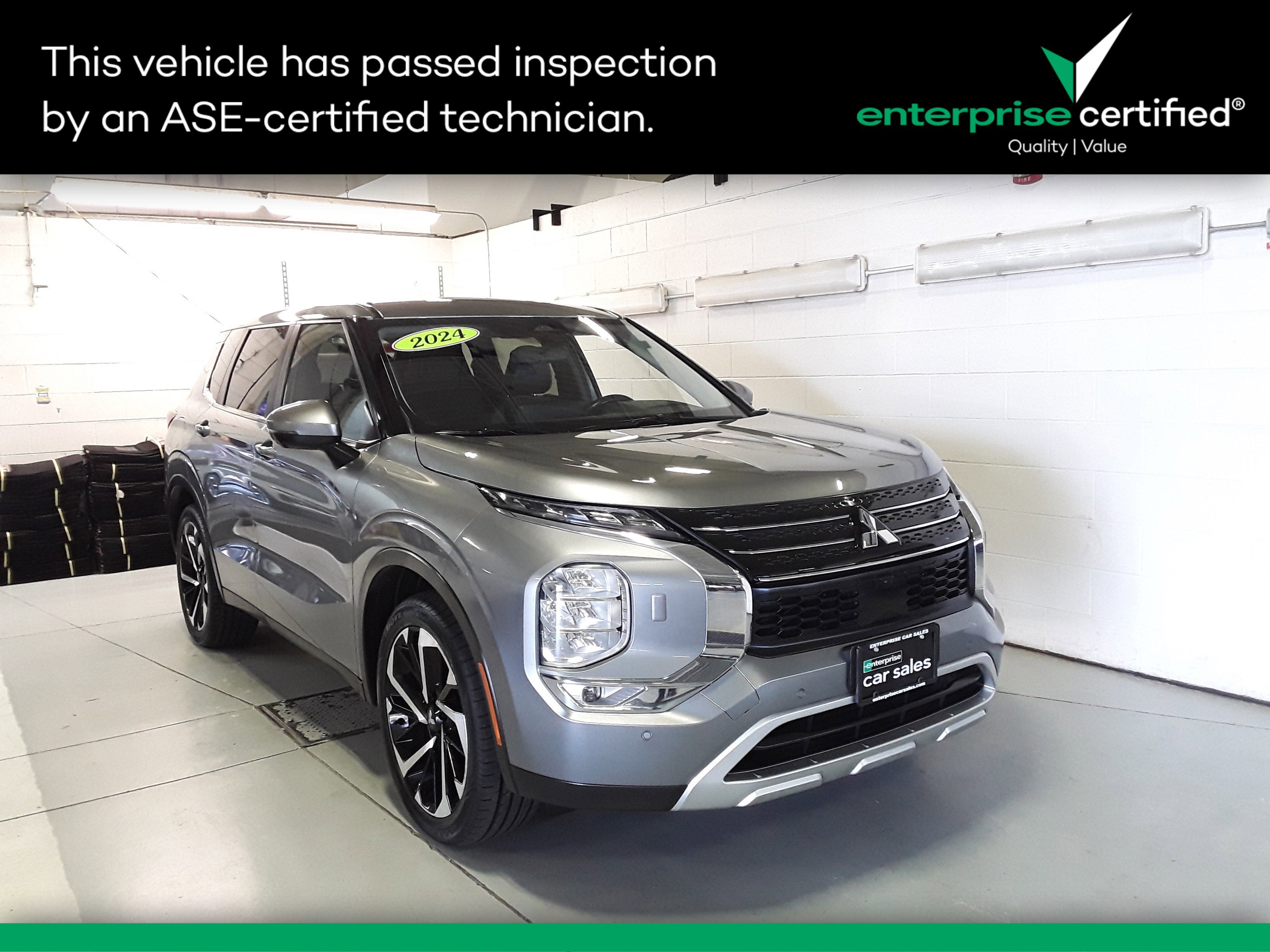 Used 2024 Mitsubishi Outlander SE S-AWC
