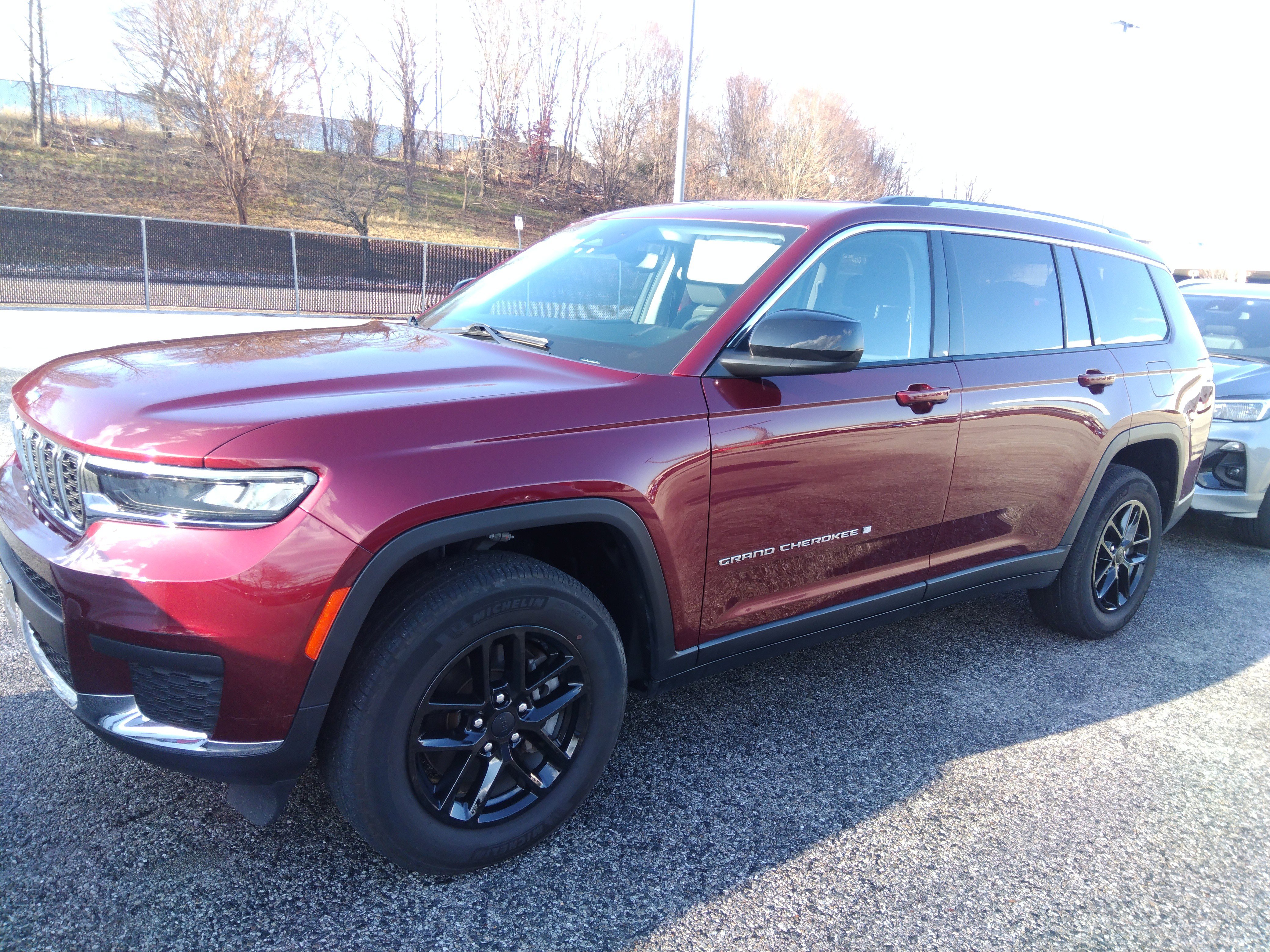 Used 2023 Jeep Grand Cherokee L Laredo 4x4