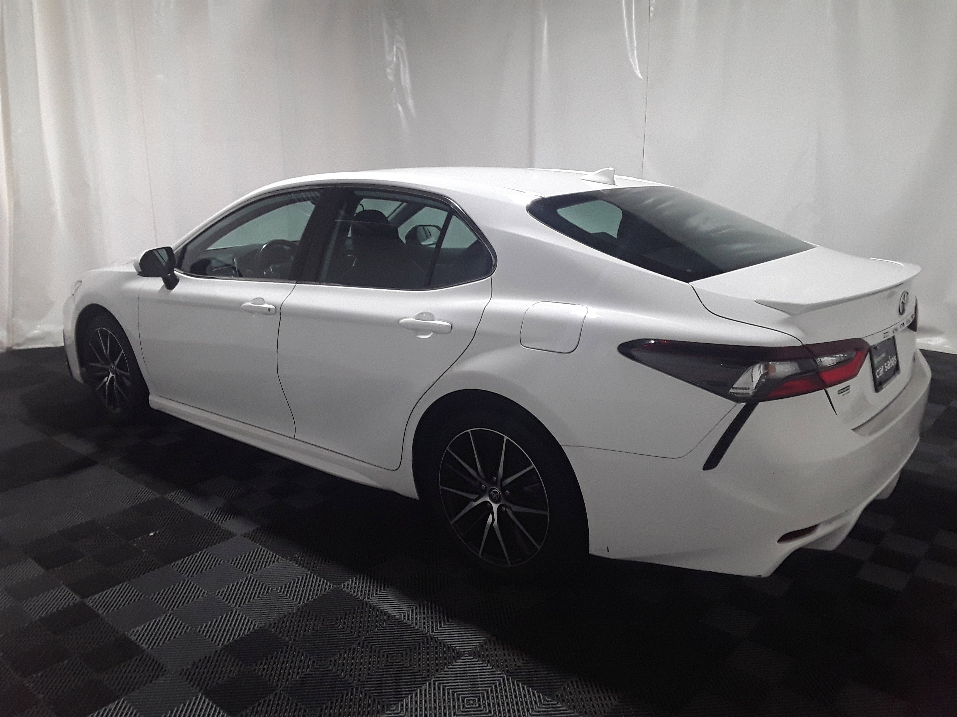 Image 5 of Used 2022 Toyota Camry SE Auto