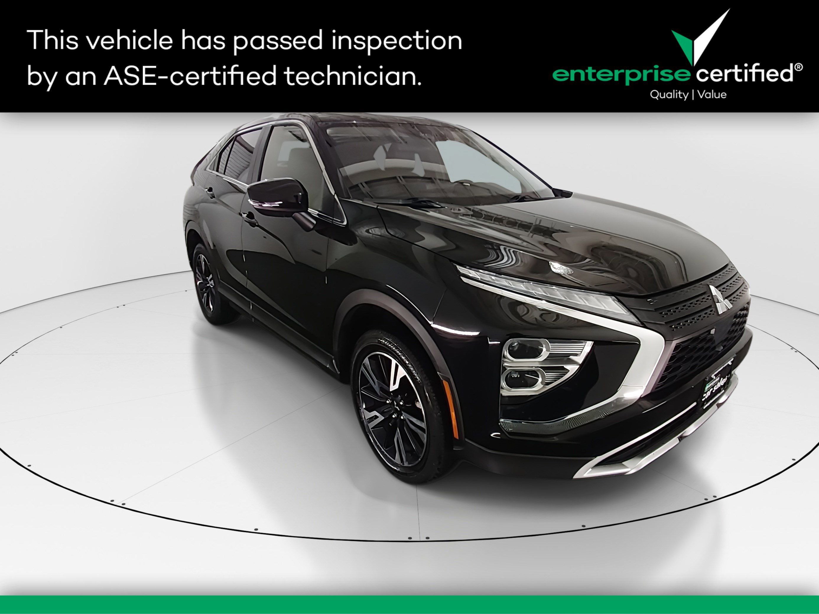 2024 Mitsubishi Eclipse Cross SE's photo