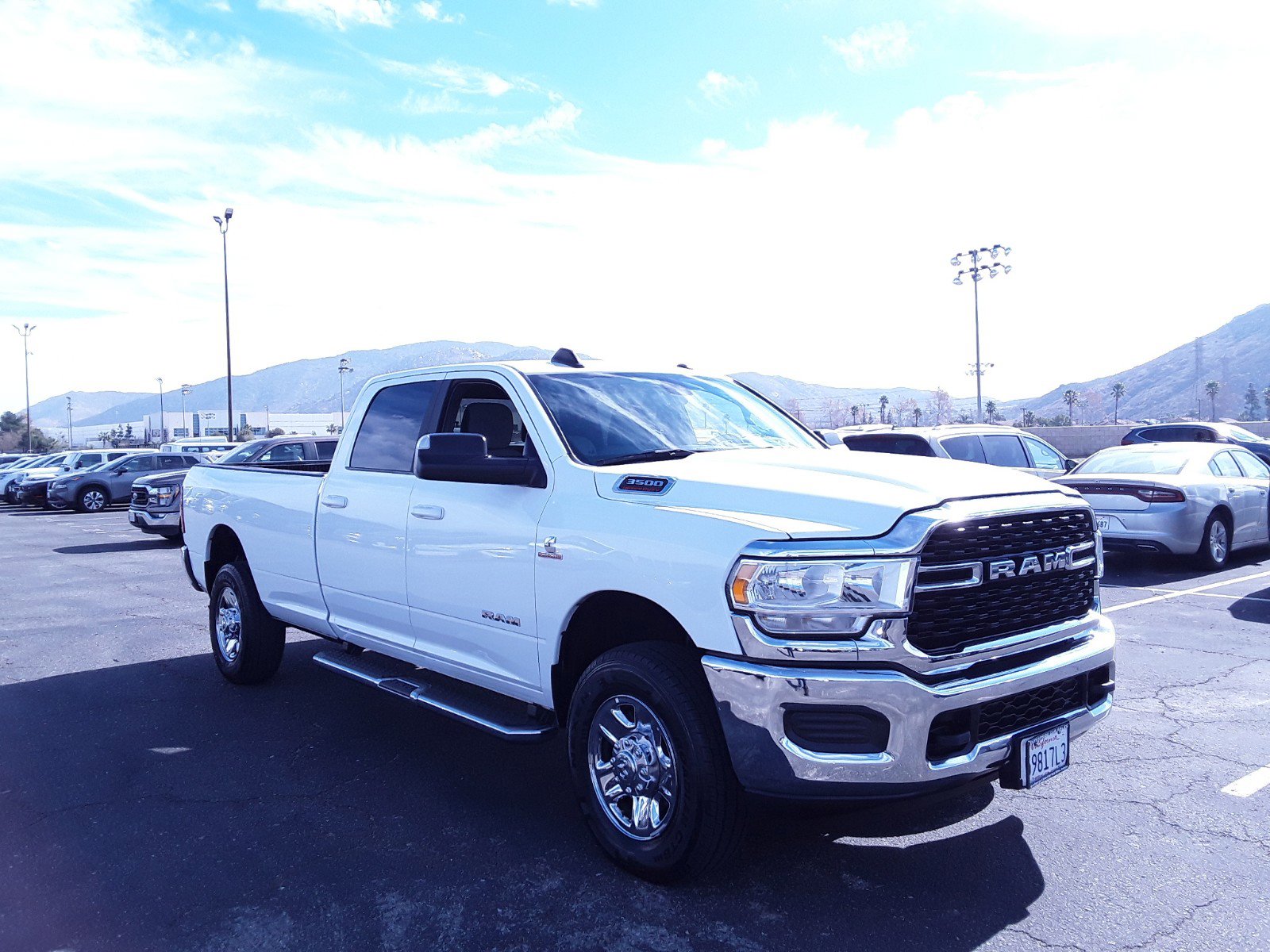 2022 Ram 3500 Big Horn 4x4 Crew Cab 8' Box