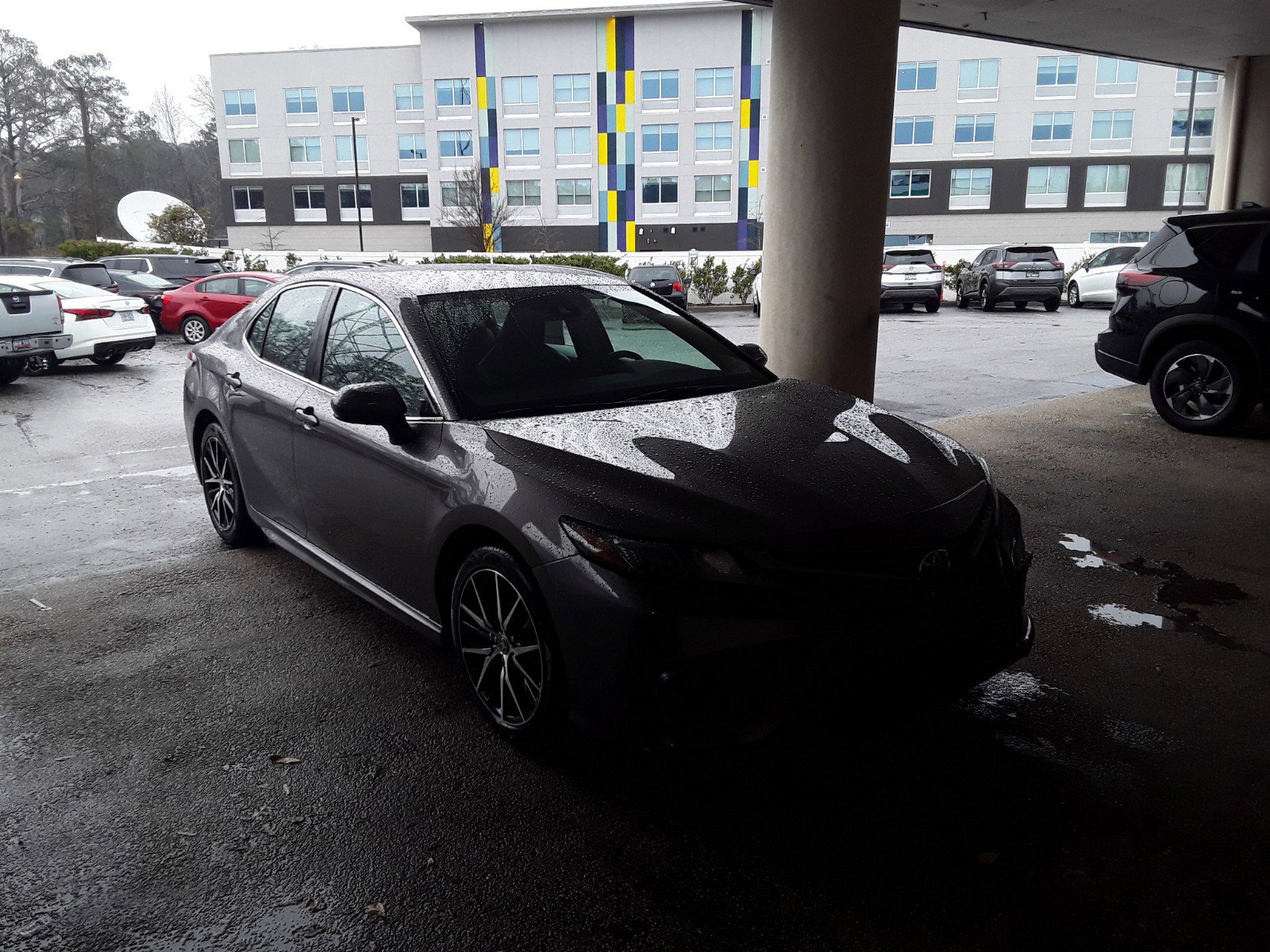 2021 Toyota Camry SE Auto