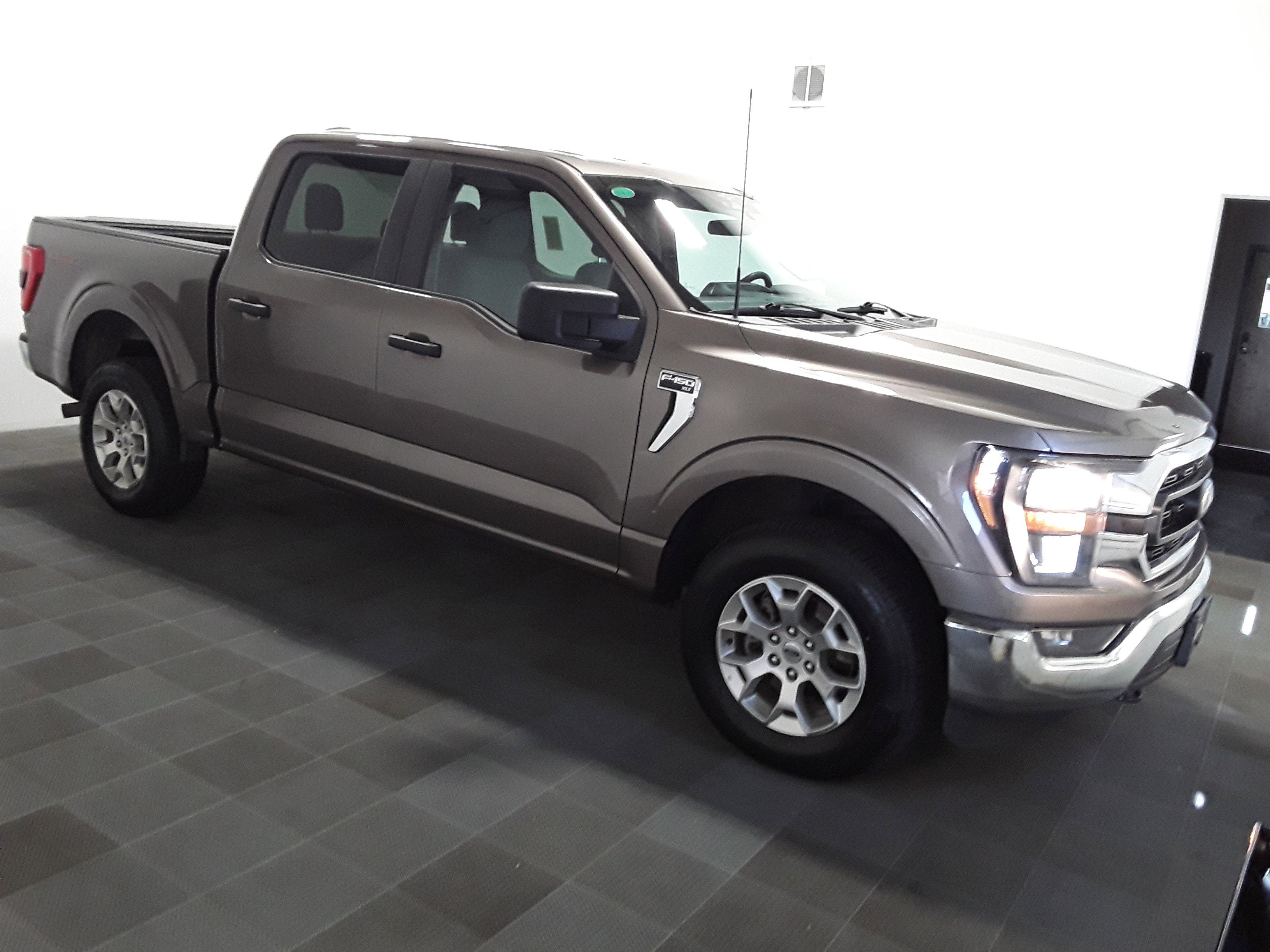 2023 Ford F-150 XLT 4WD SuperCrew 5.5' Box