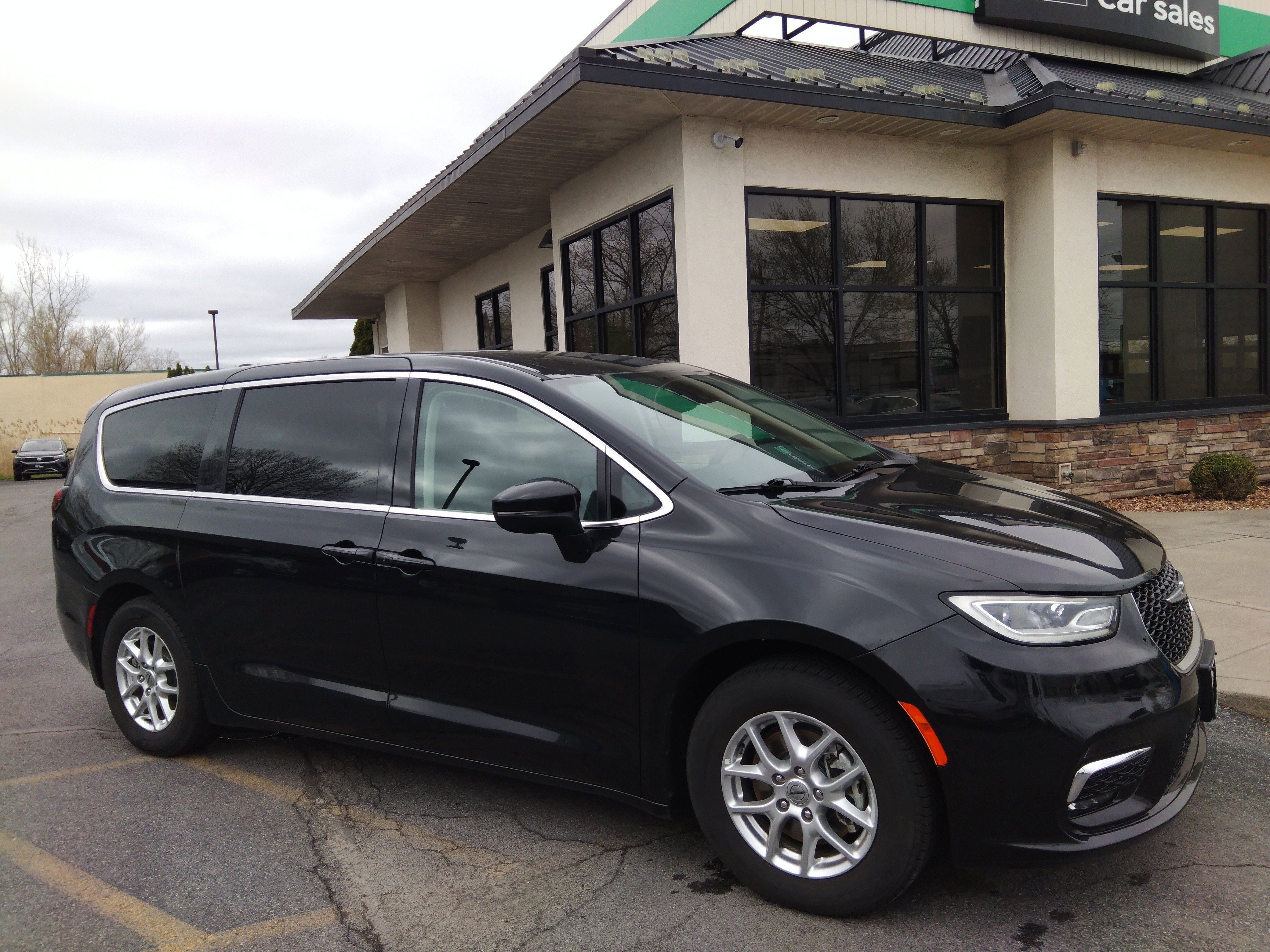 2023 Chrysler Pacifica Touring L FWD