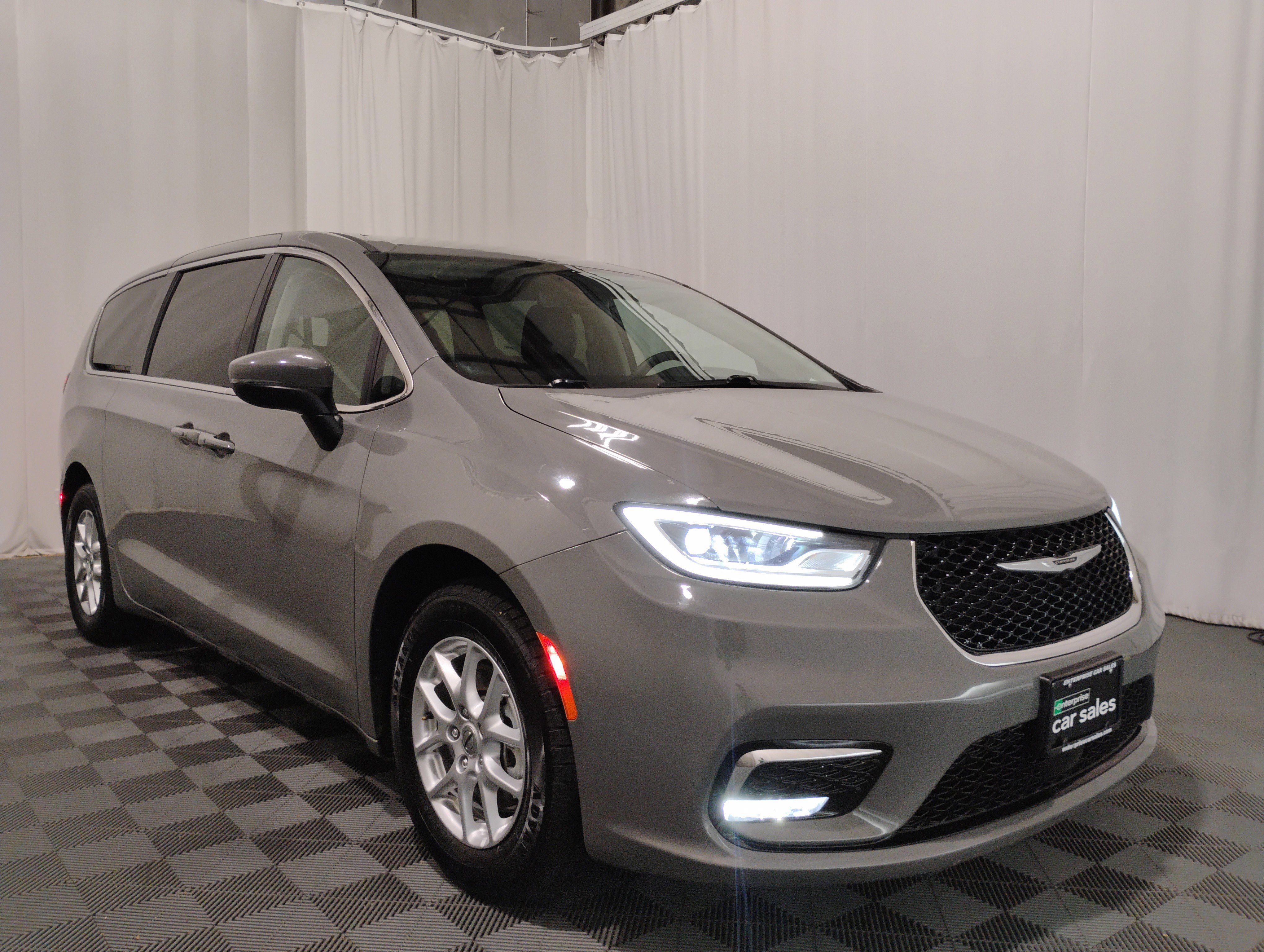 2023 Chrysler Pacifica Touring L FWD