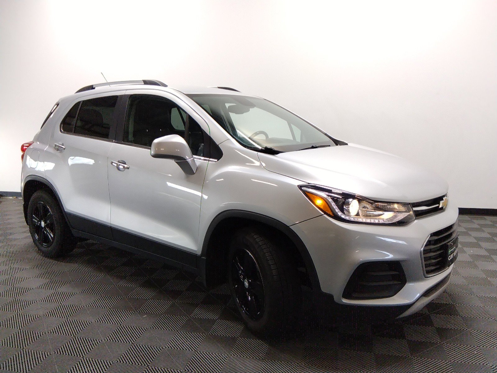 Used 2019 Chevrolet Trax FWD 4dr LT