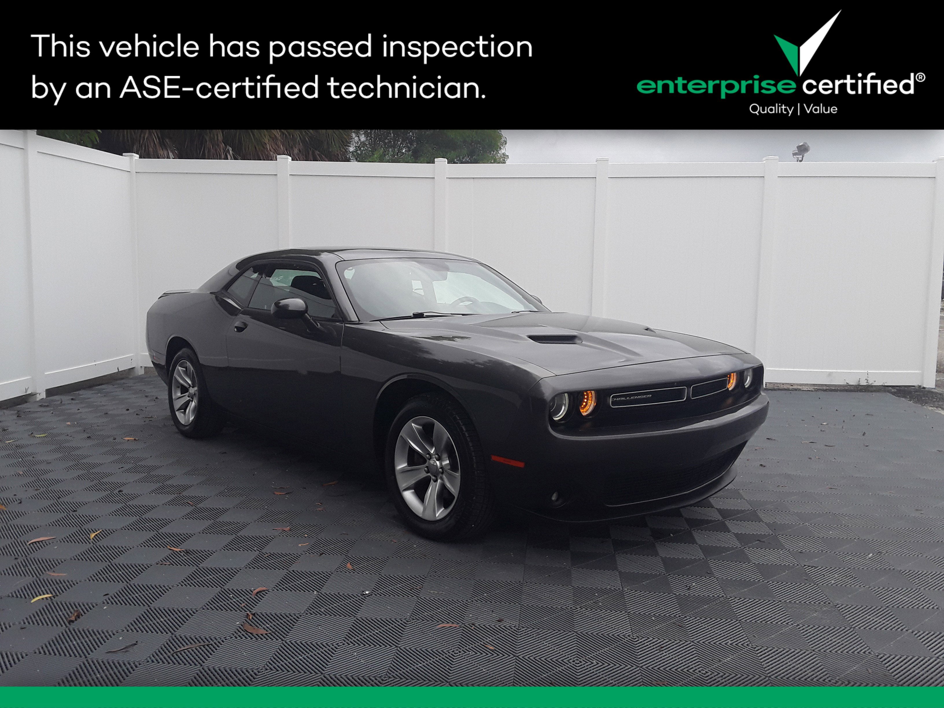 Used 2022 Dodge Challenger SXT RWD