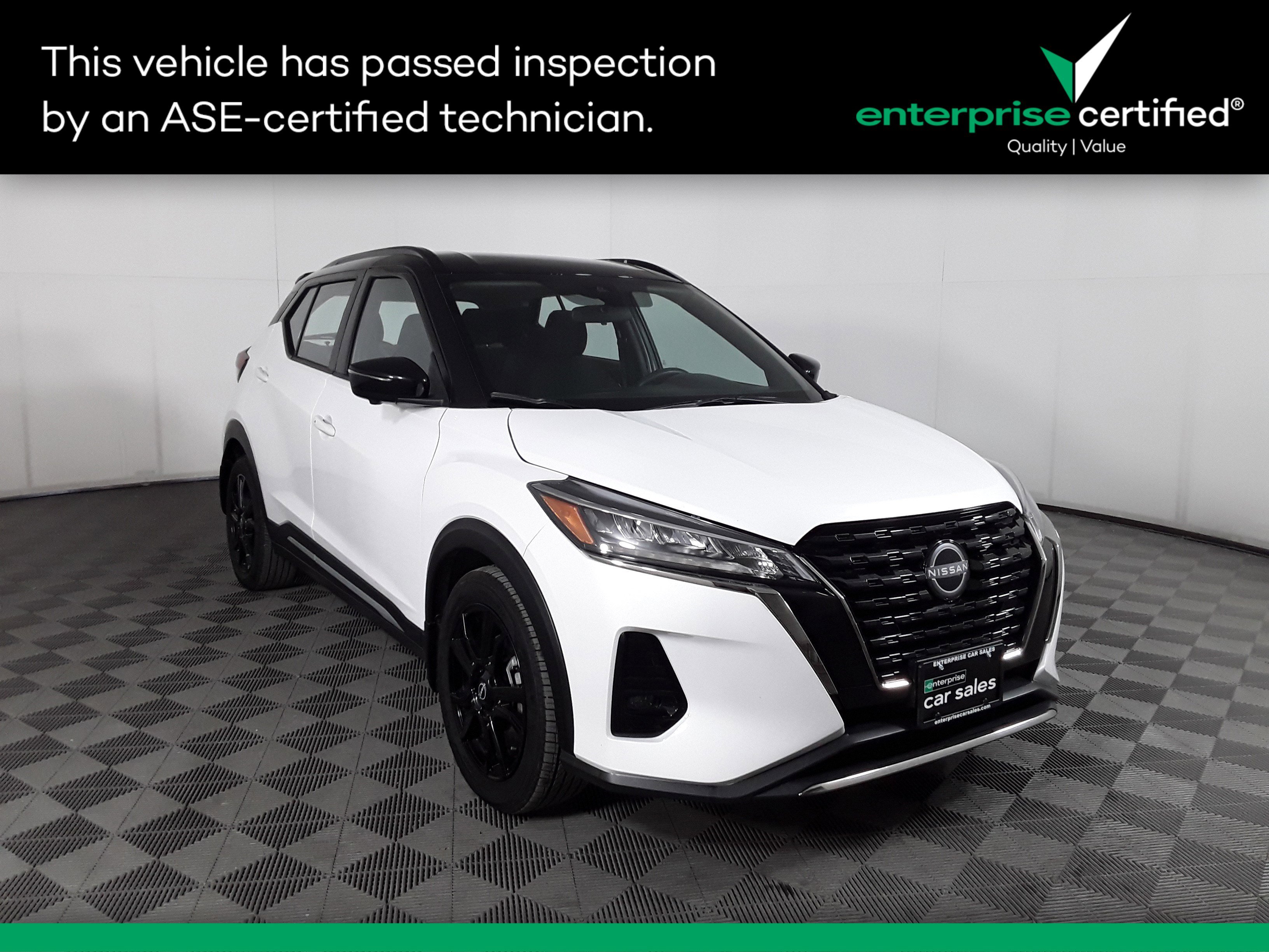 Used 2023 Nissan Kicks SR FWD