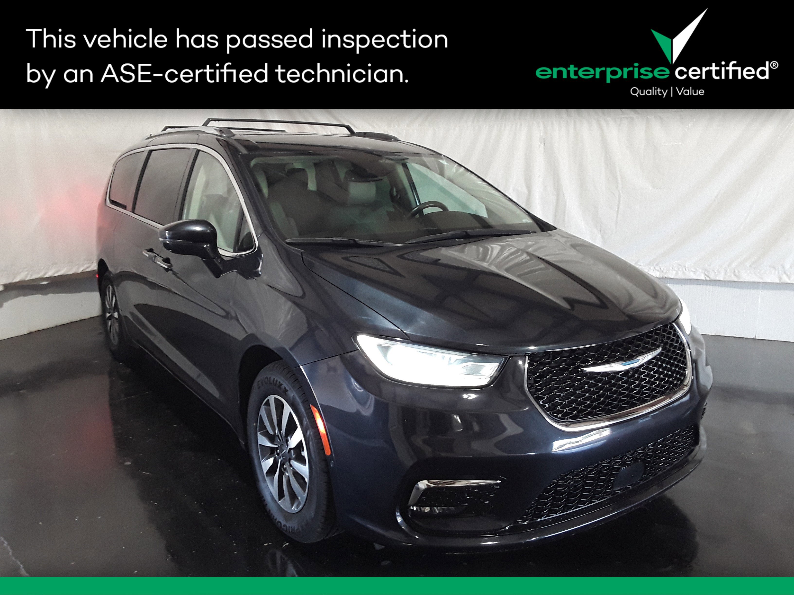 Used 2021 Chrysler Pacifica Hybrid Touring L FWD