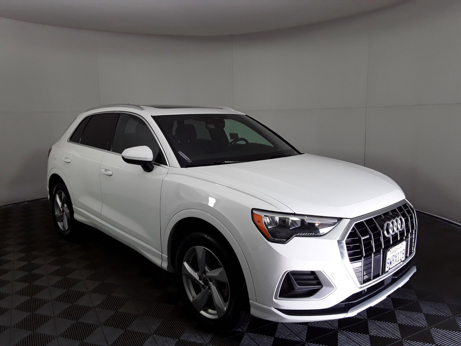 2021 Audi Q3 Premium 40 TFSI quattro