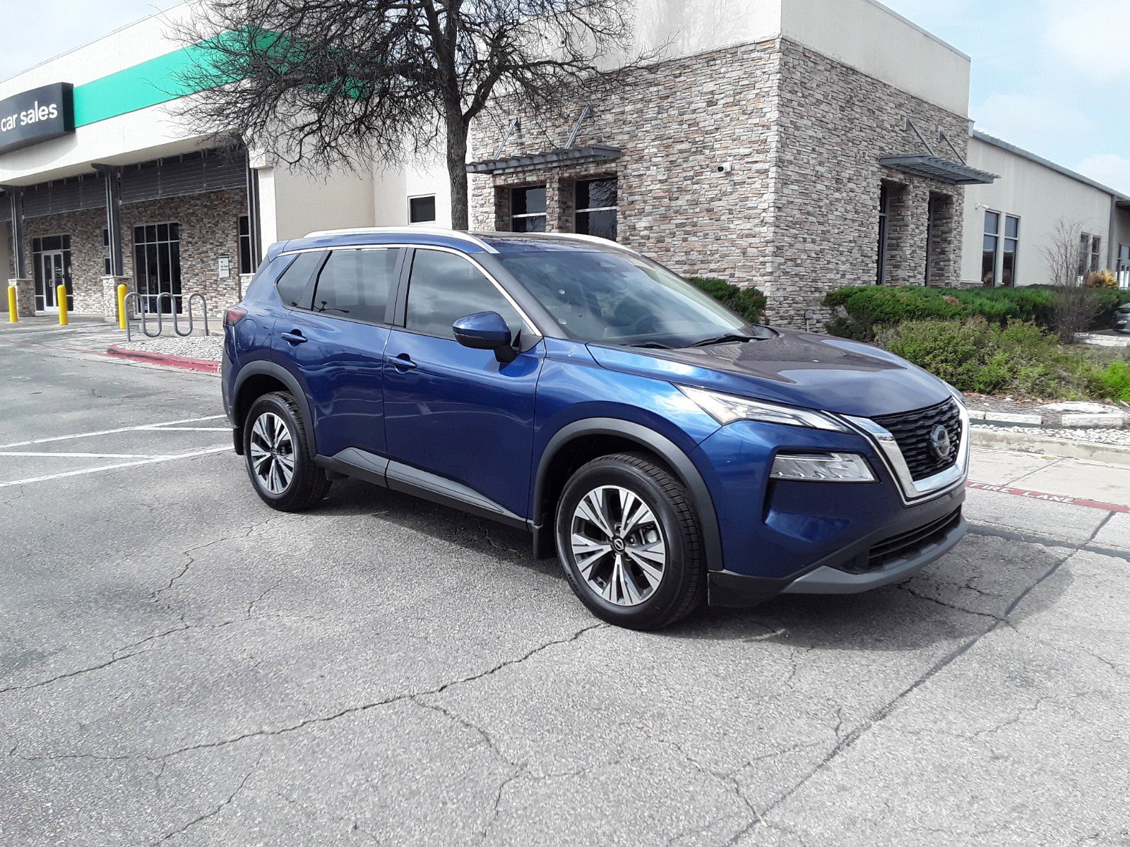 2022 Nissan Rogue FWD SV