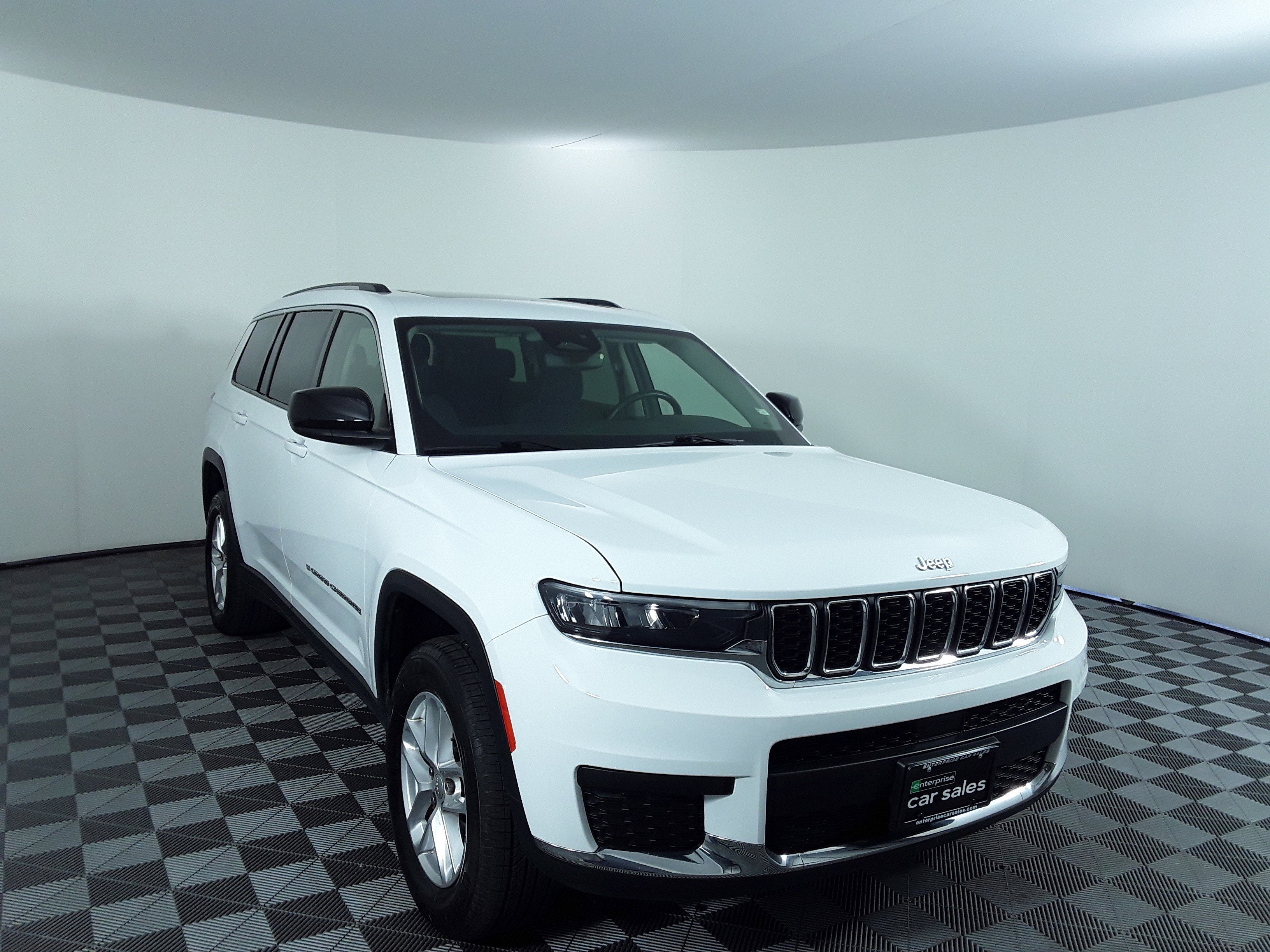 2022 Jeep Grand Cherokee L Laredo 4x2