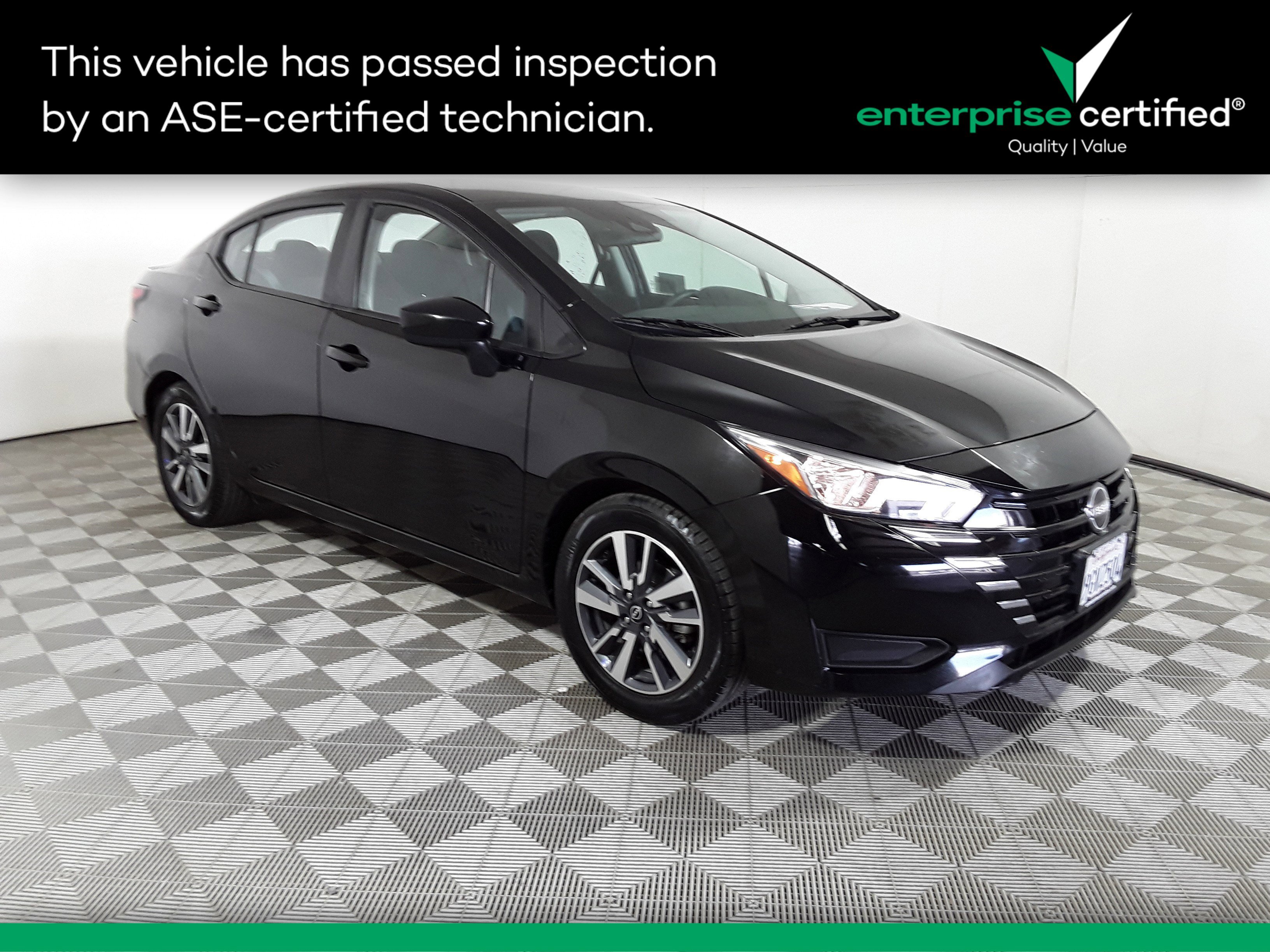2023 Nissan Versa SV CVT