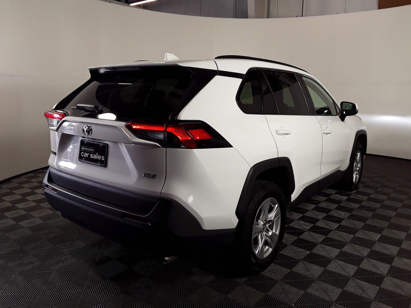 2021 Toyota RAV4 XLE FWD