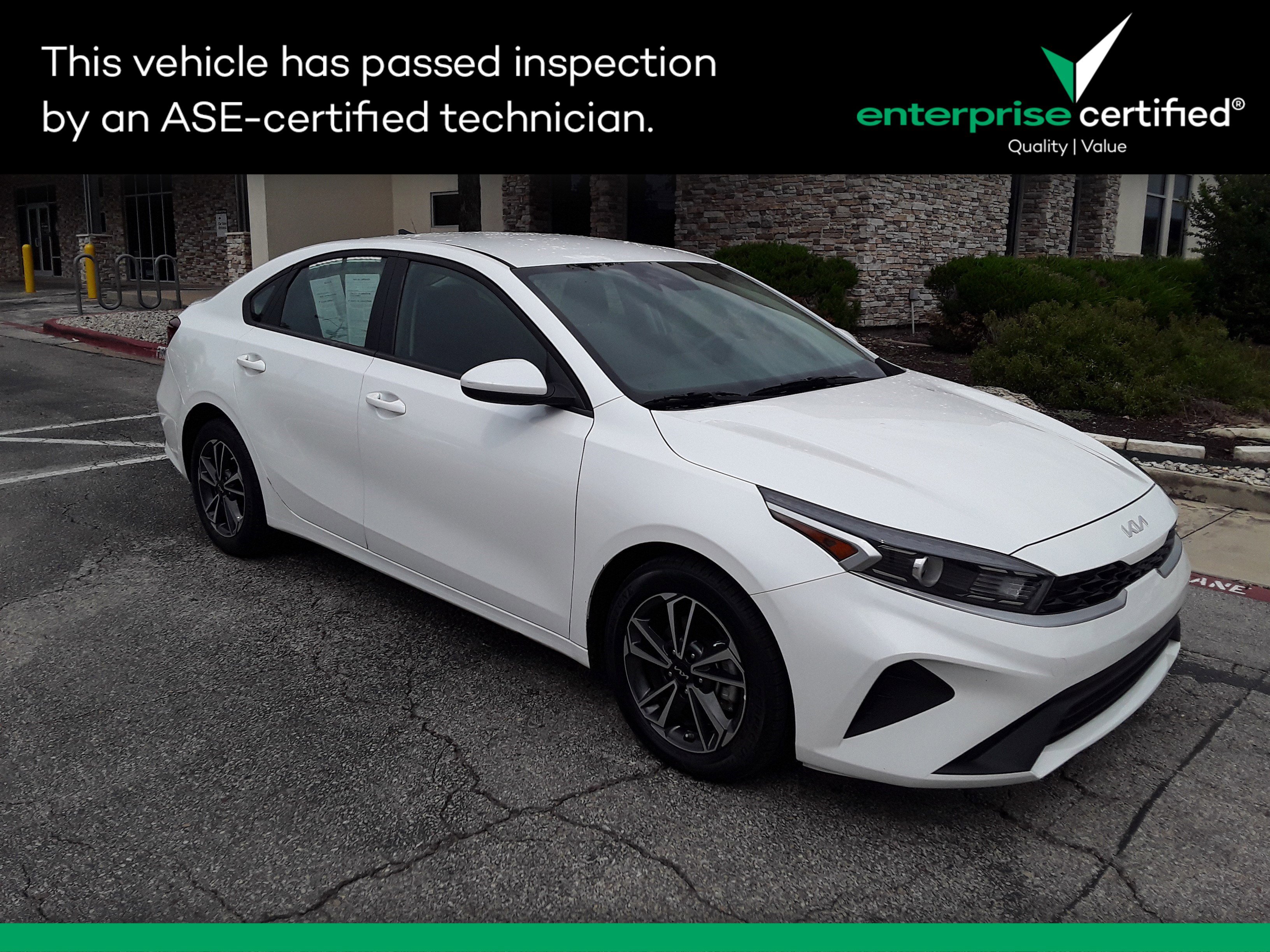 2023 Kia Forte LXS IVT