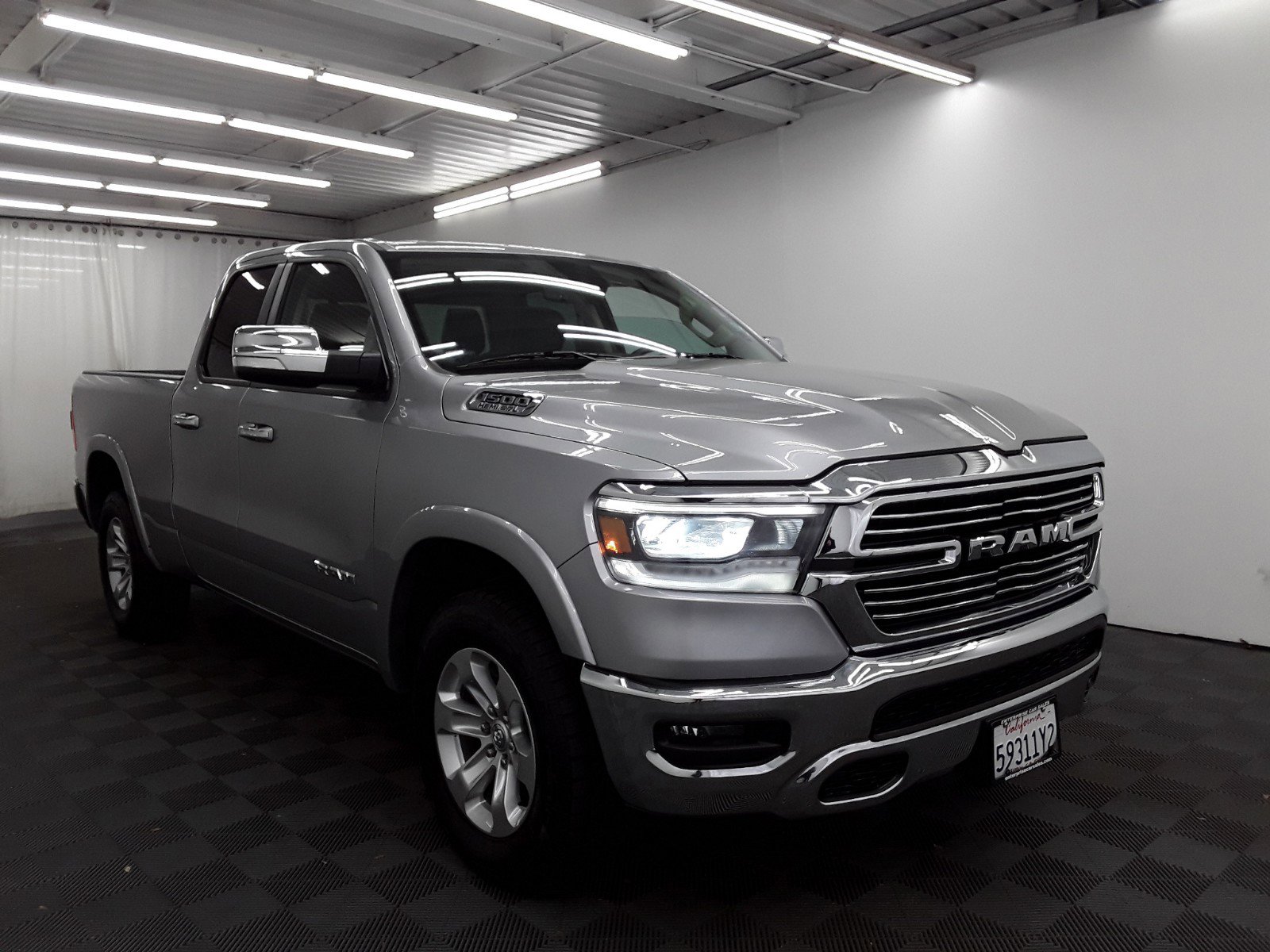 2020 Ram 1500 Laramie 4x4 Quad Cab 6'4