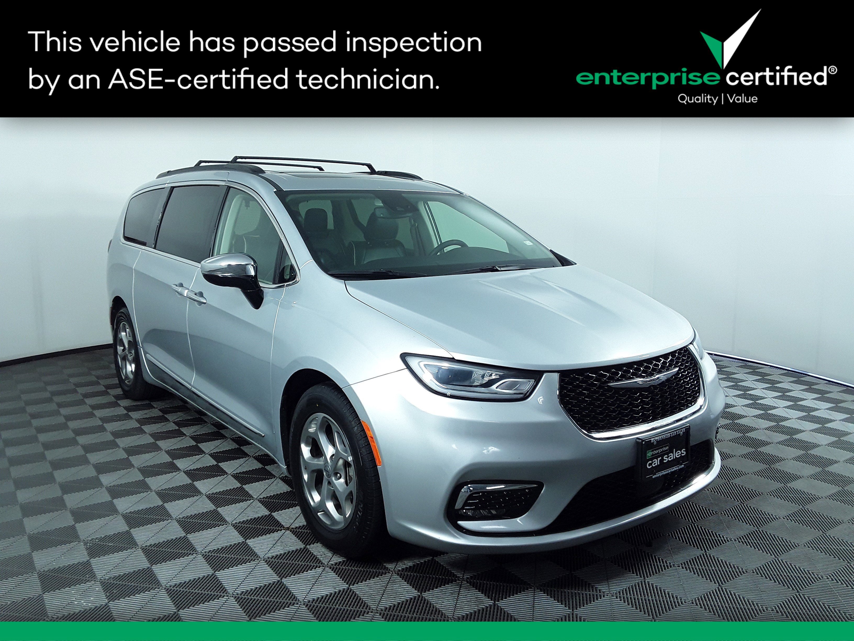 2023 Chrysler Pacifica Limited FWD