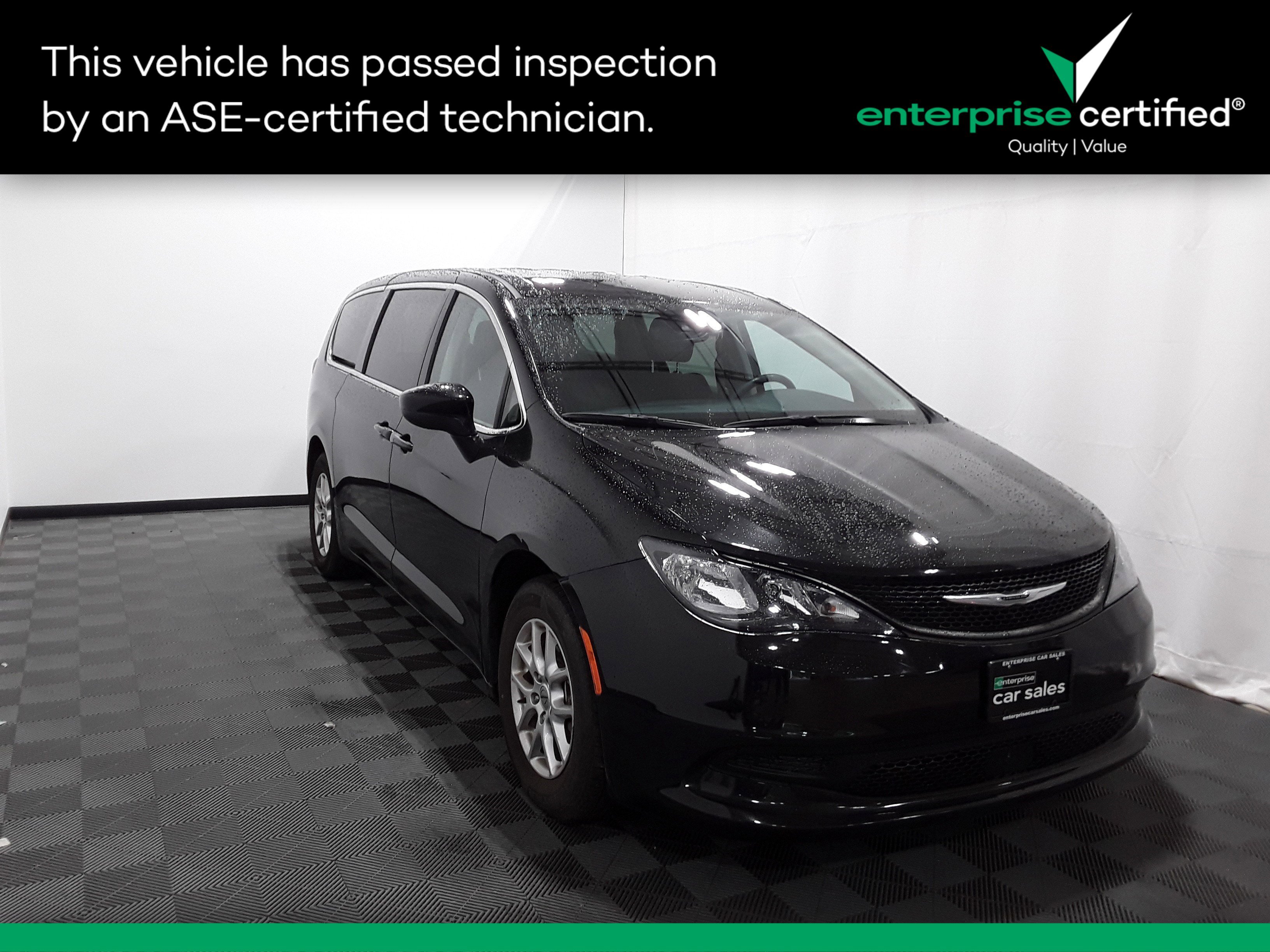 Used 2023 Chrysler Voyager LX FWD's photo