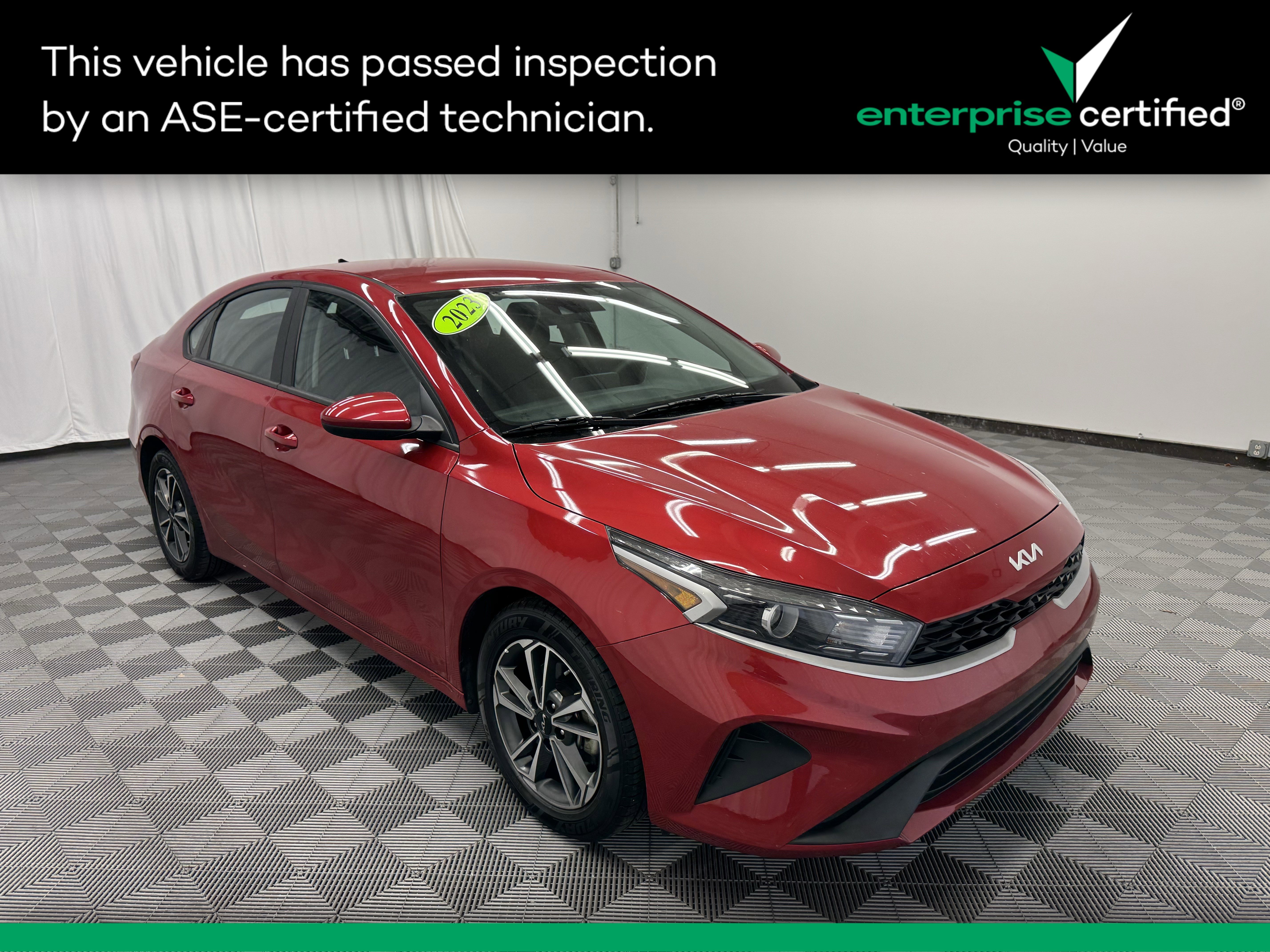 Used 2023 Kia Forte LXS IVT
