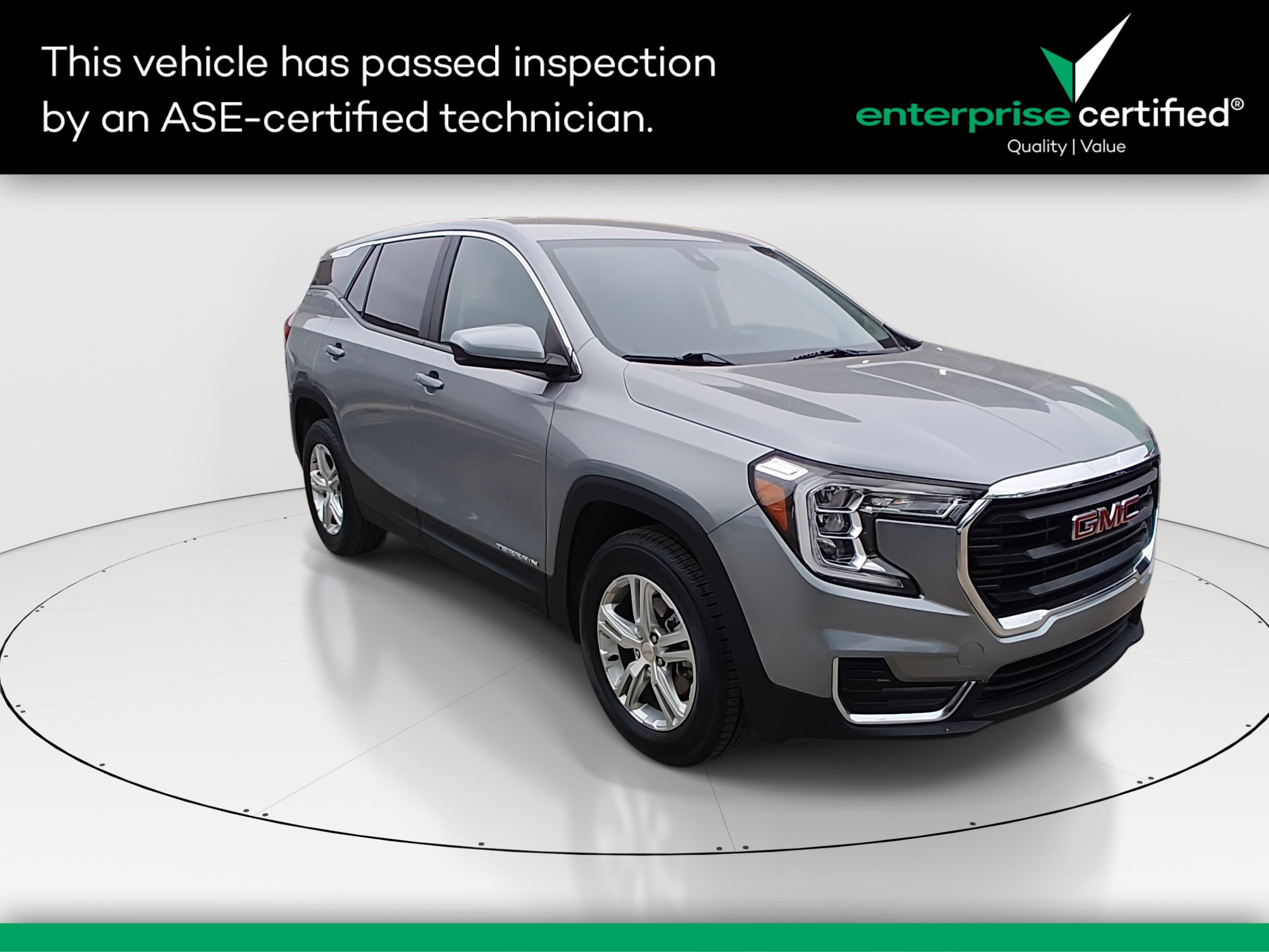 2024 GMC Terrain SLE's photo
