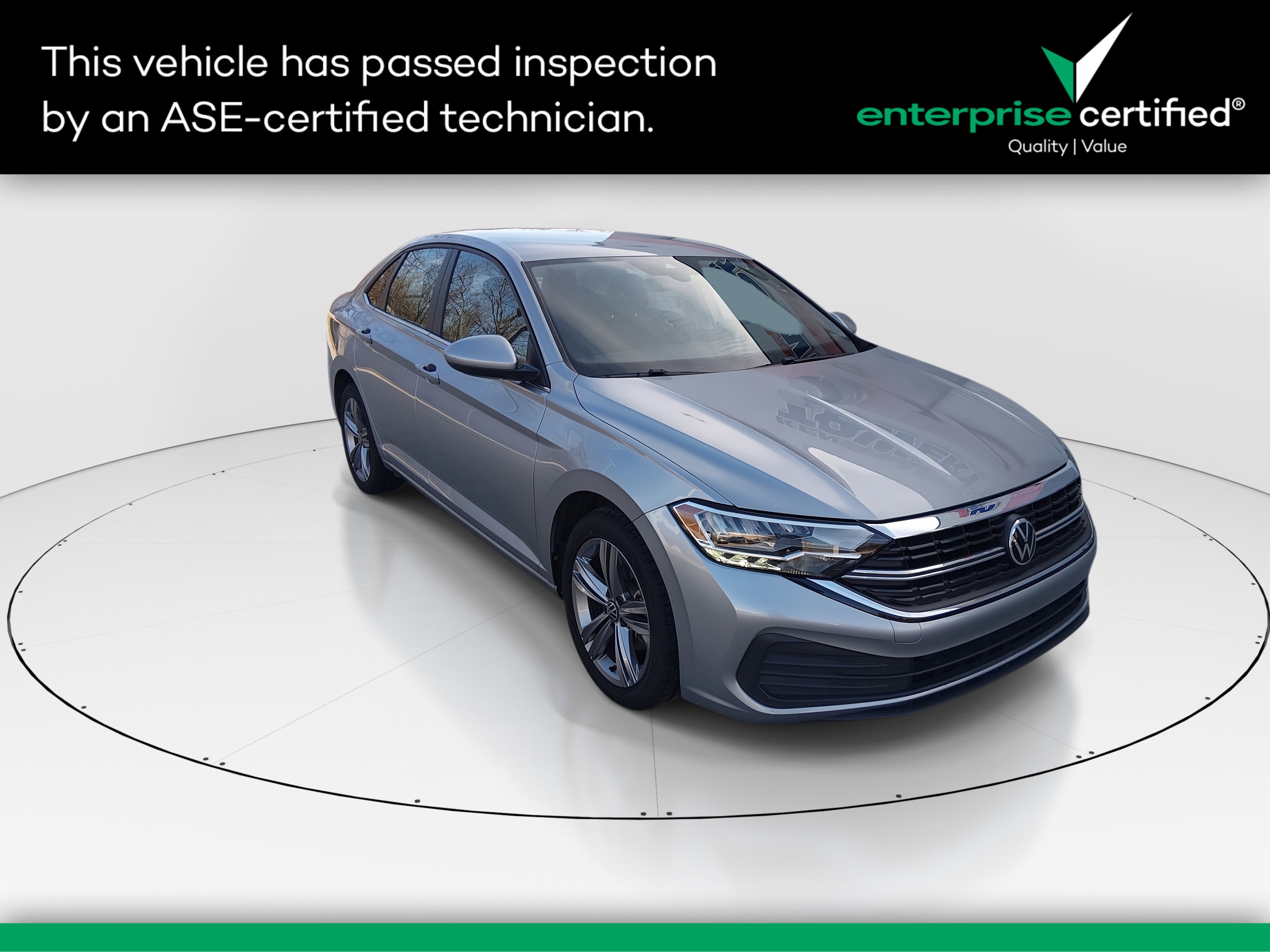 Used 2024 Volkswagen Jetta SE Auto