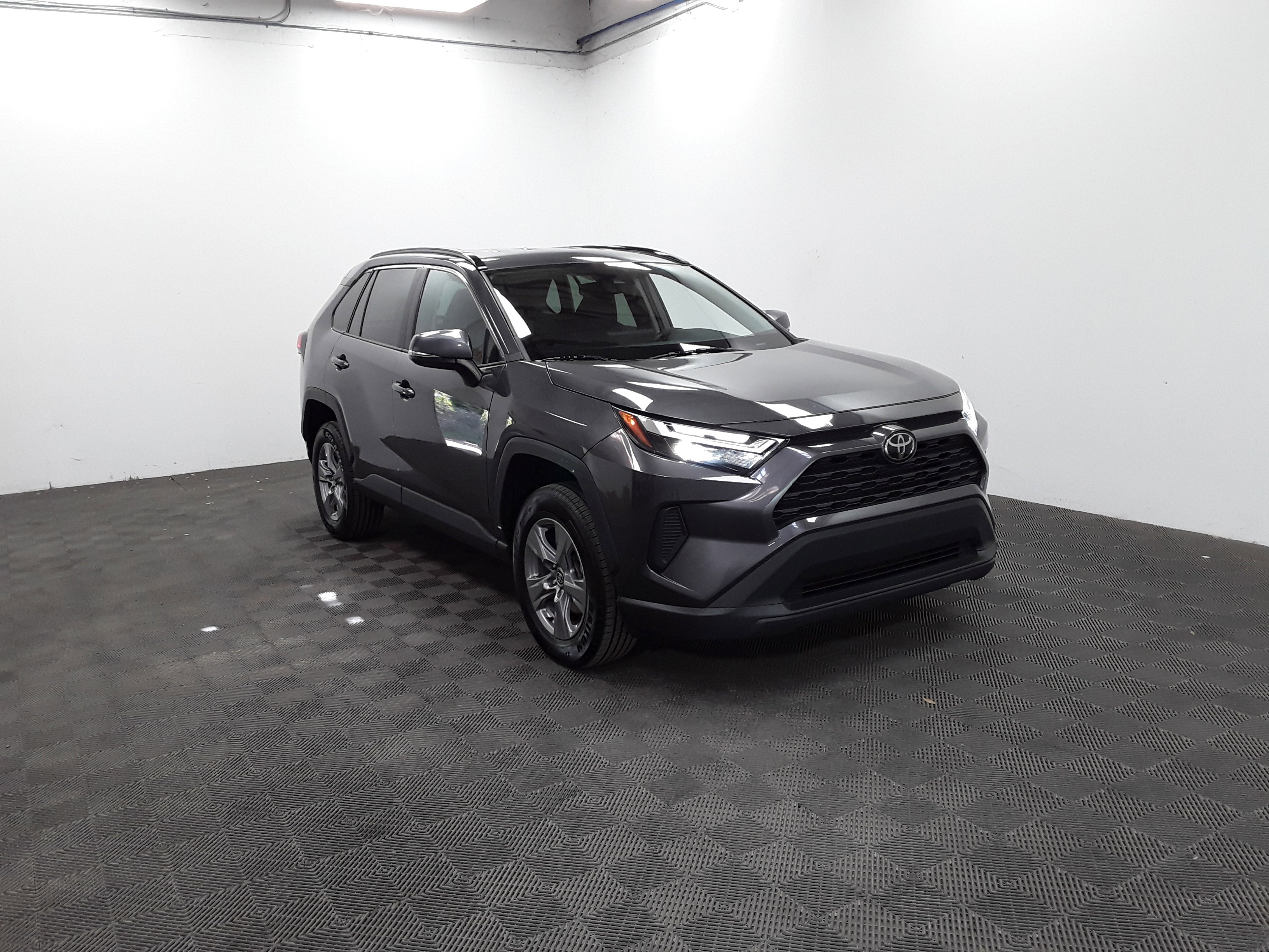 2022 Toyota RAV4 XLE FWD