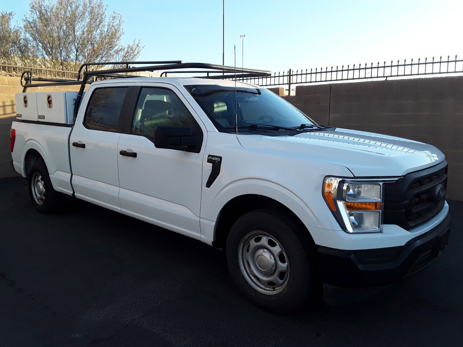 2022 Ford F-150 XL 2WD SuperCrew 5.5' Box