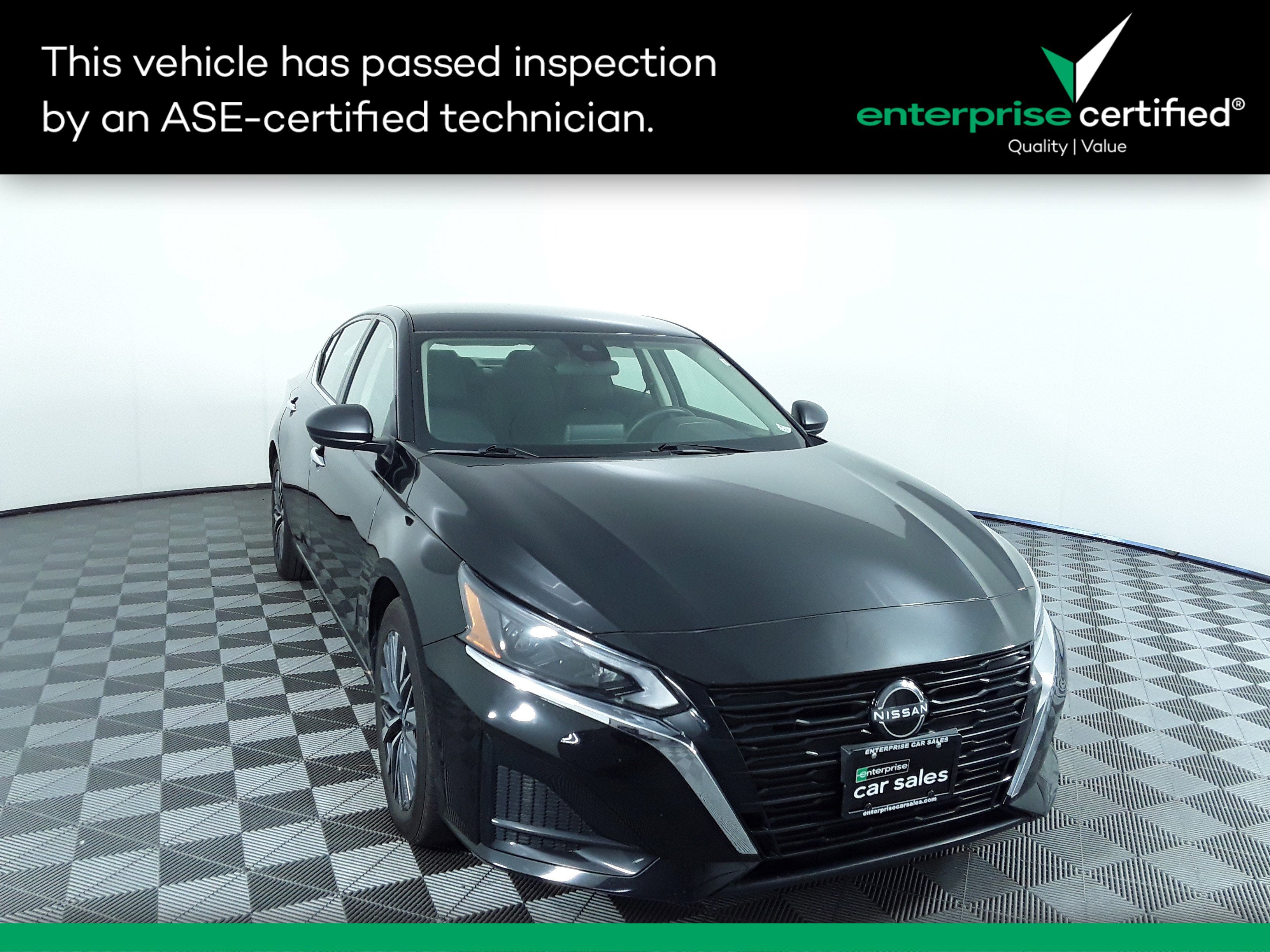 Used 2024 Nissan Altima 2.5 SV Sedan