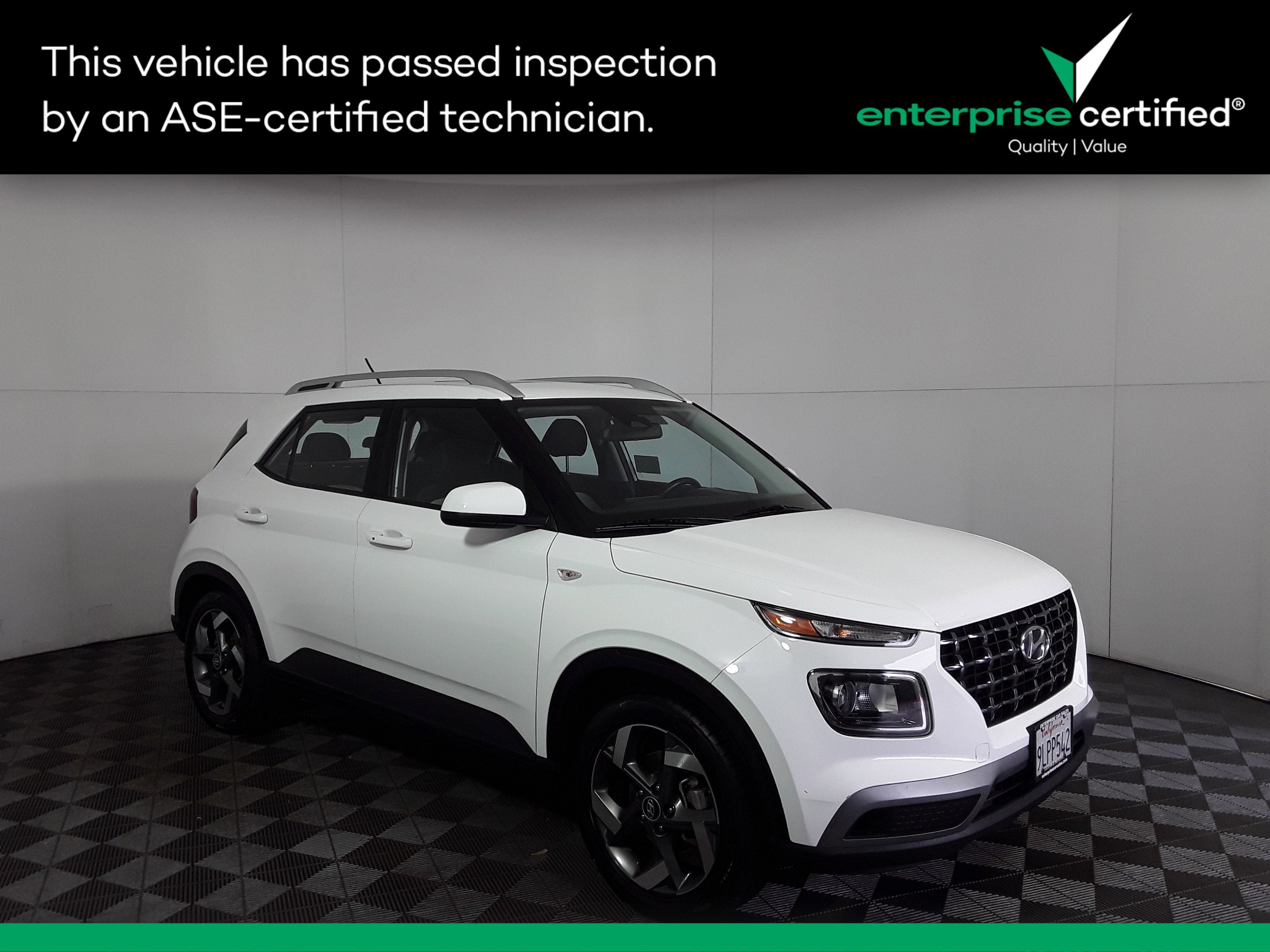 Used 2024 Hyundai Venue SEL IVT