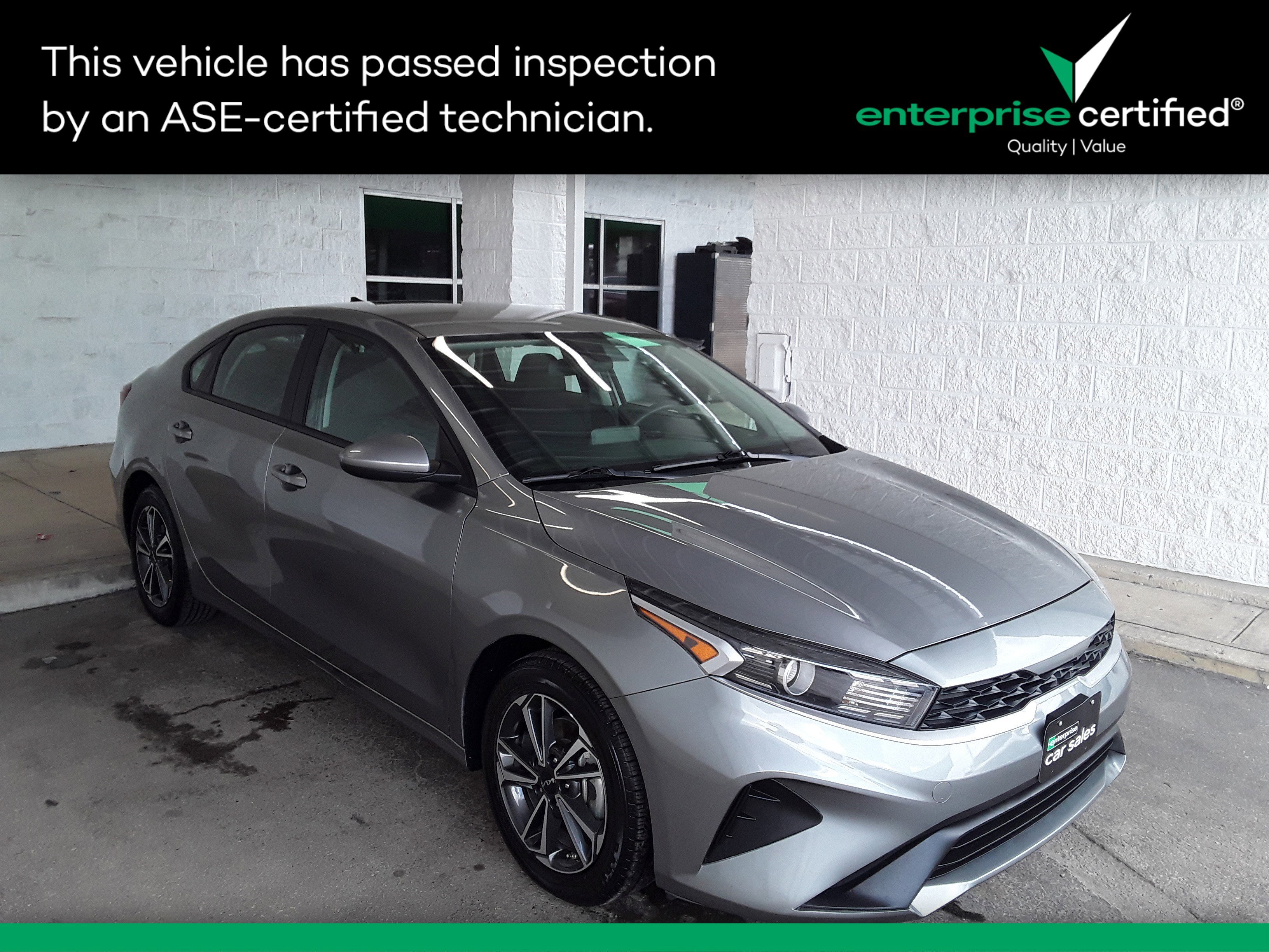 Used 2023 Kia Forte LXS IVT
