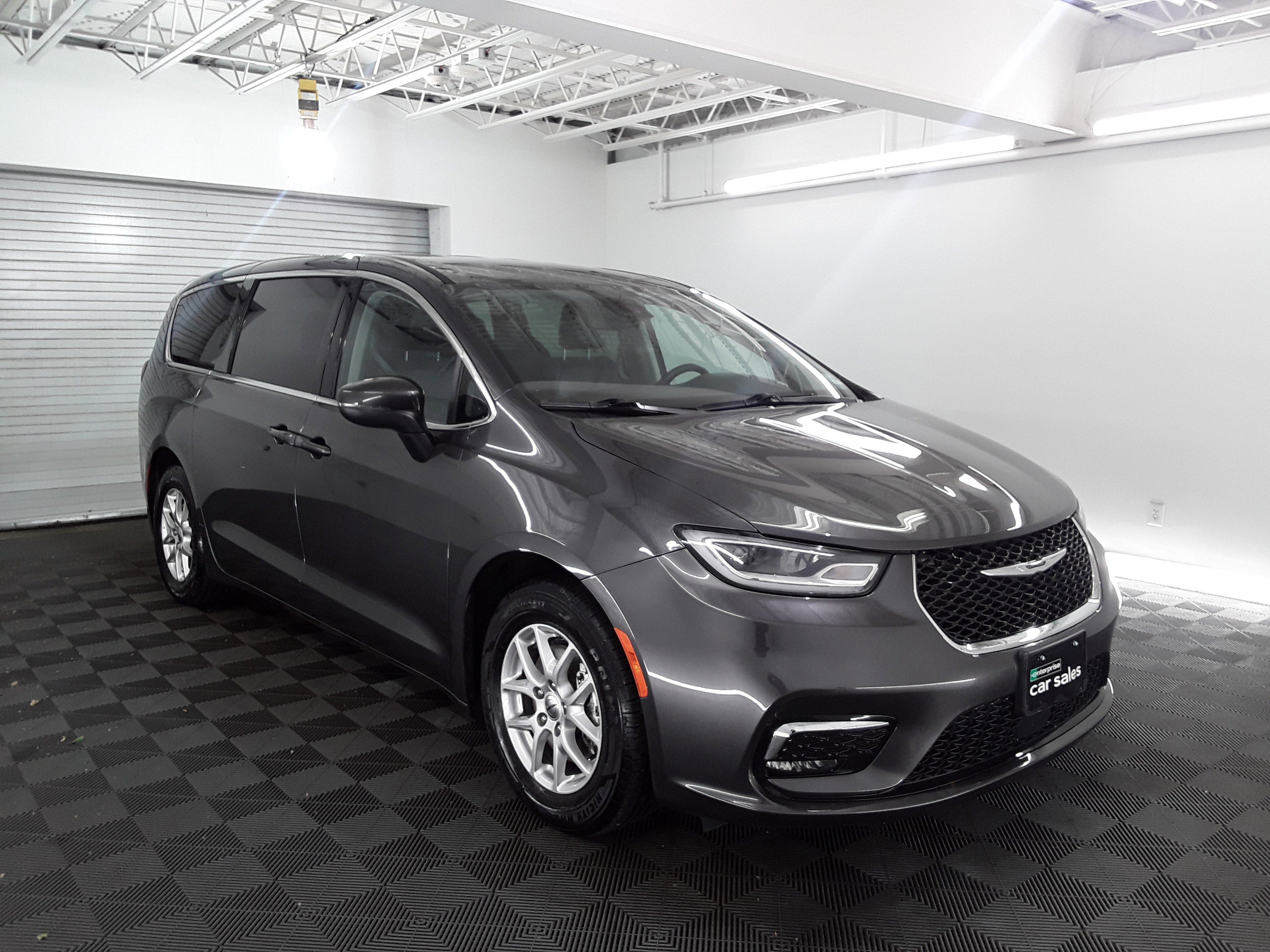 2023 Chrysler Pacifica Touring L FWD