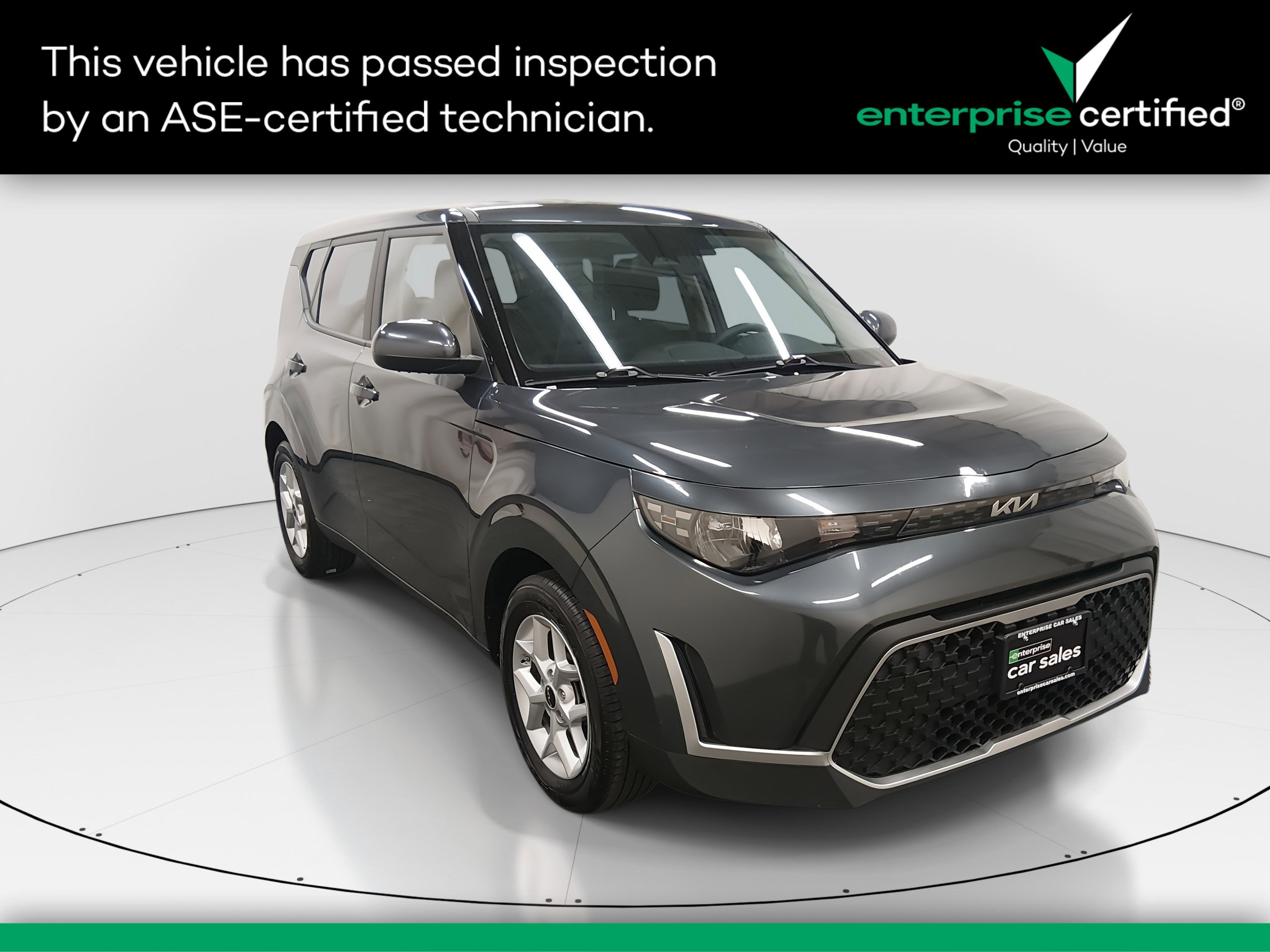 2025 Kia Soul LX's photo