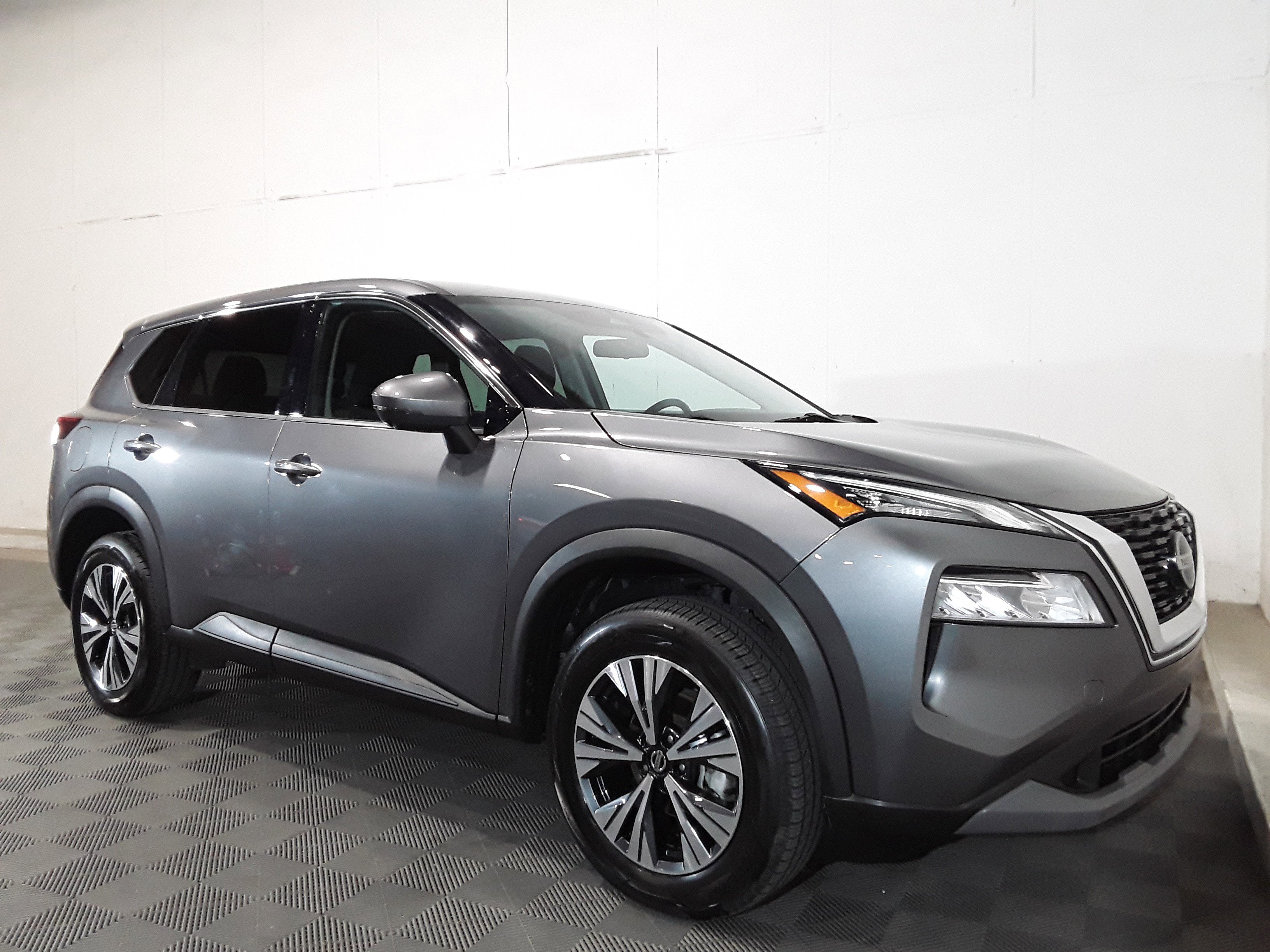 Used 2021 Nissan Rogue FWD SV