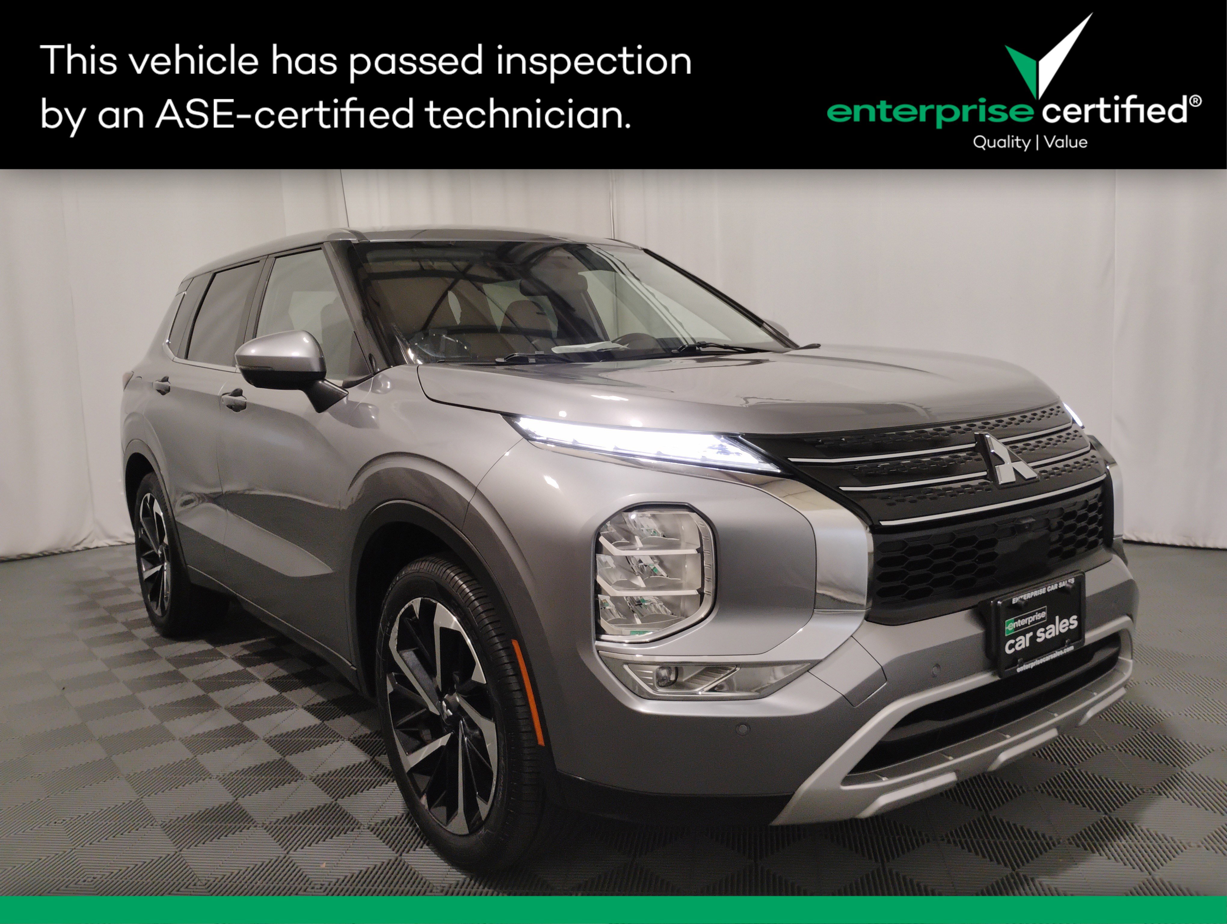 Used 2023 Mitsubishi Outlander SE FWD