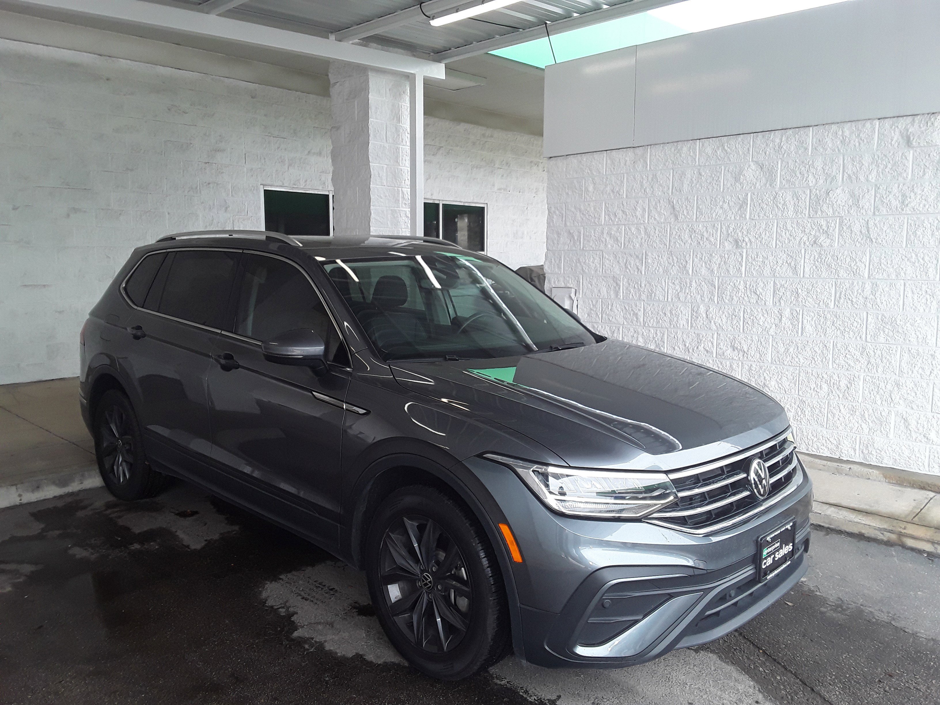 2022 Volkswagen Tiguan 2.0T SE FWD
