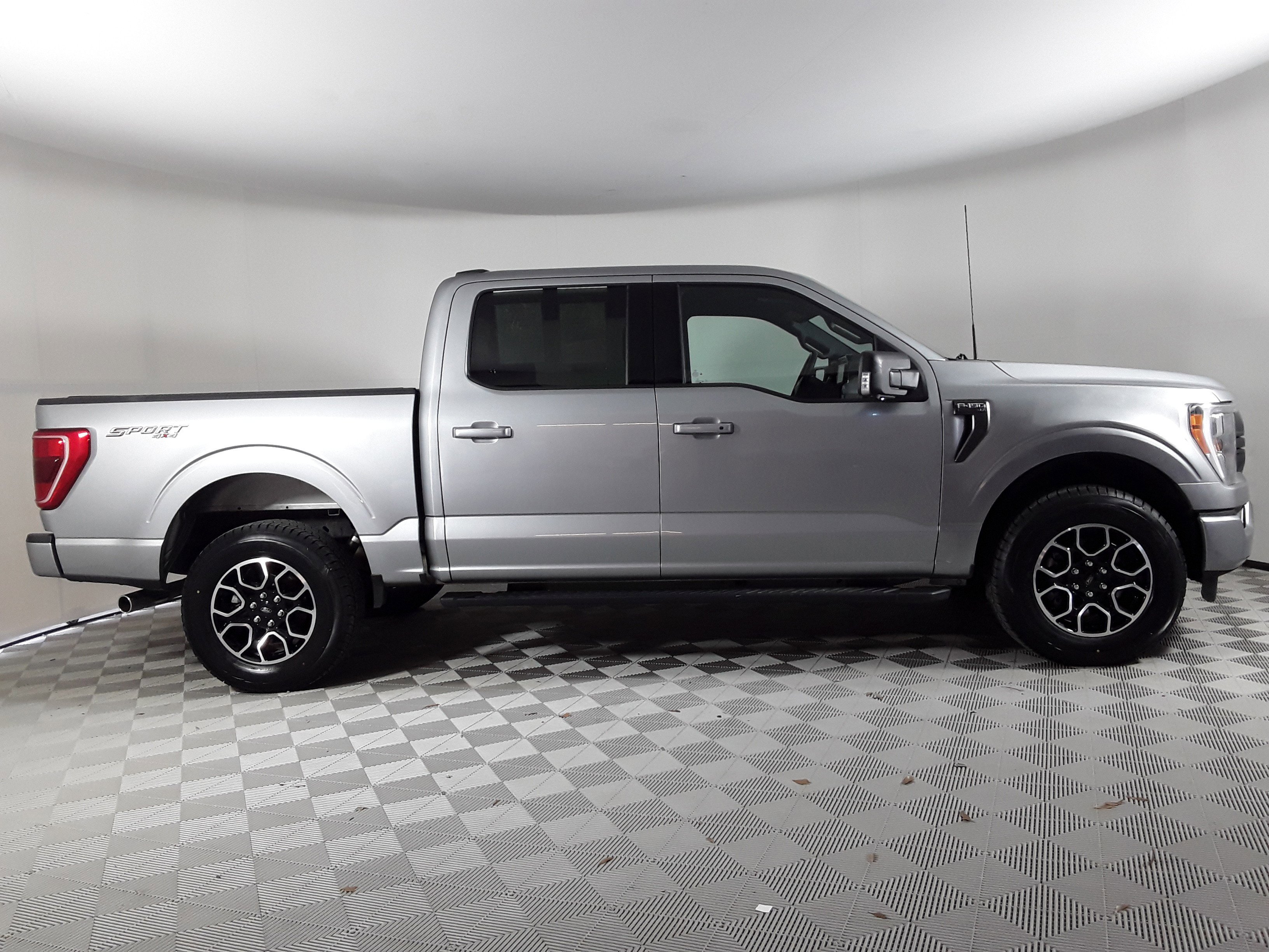 Image 3 of Used 2022 Ford F-150 XLT 4WD SuperCrew 5.5' Box