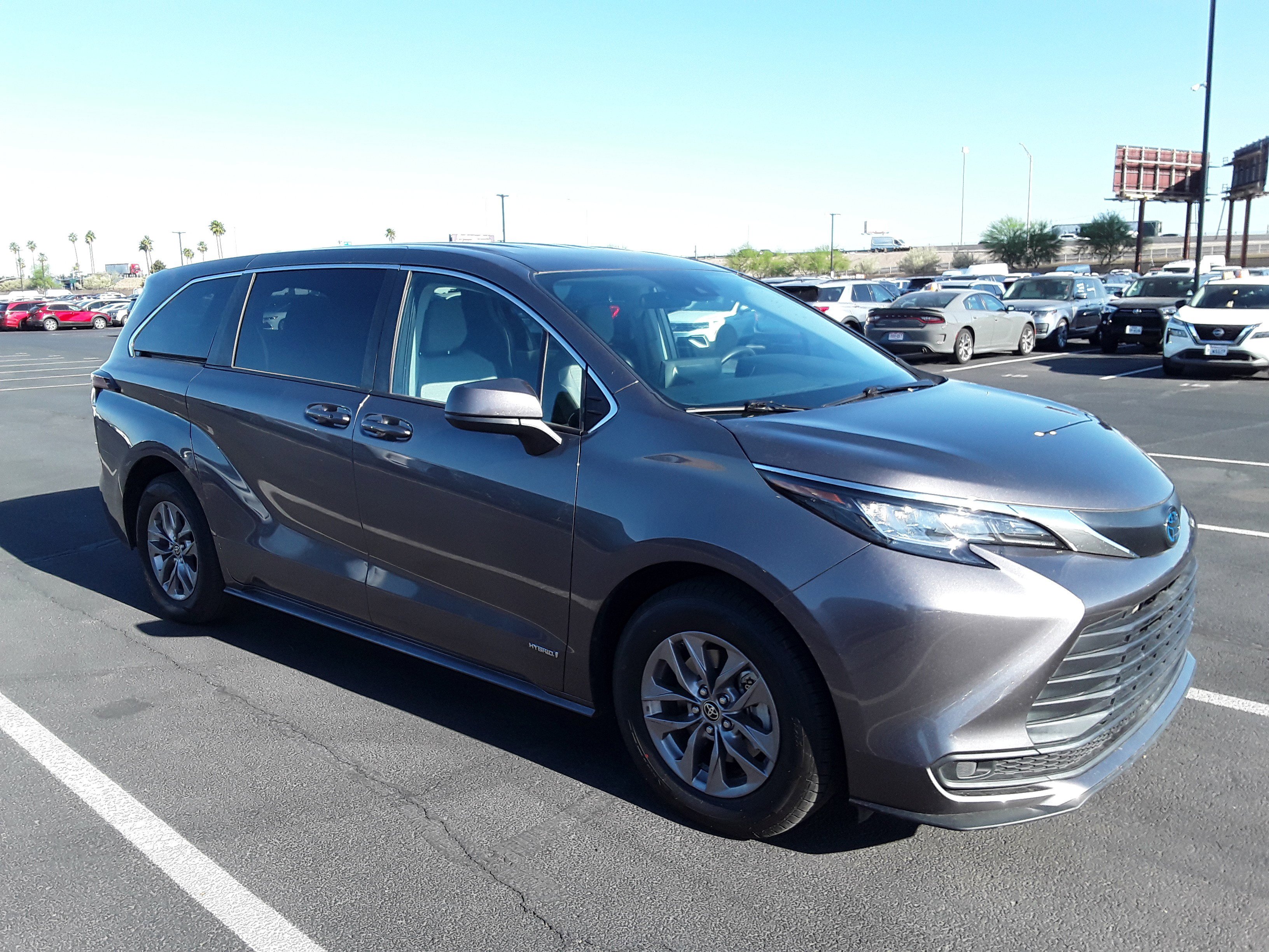 2021 Toyota Sienna LE AWD 8-Passenger
