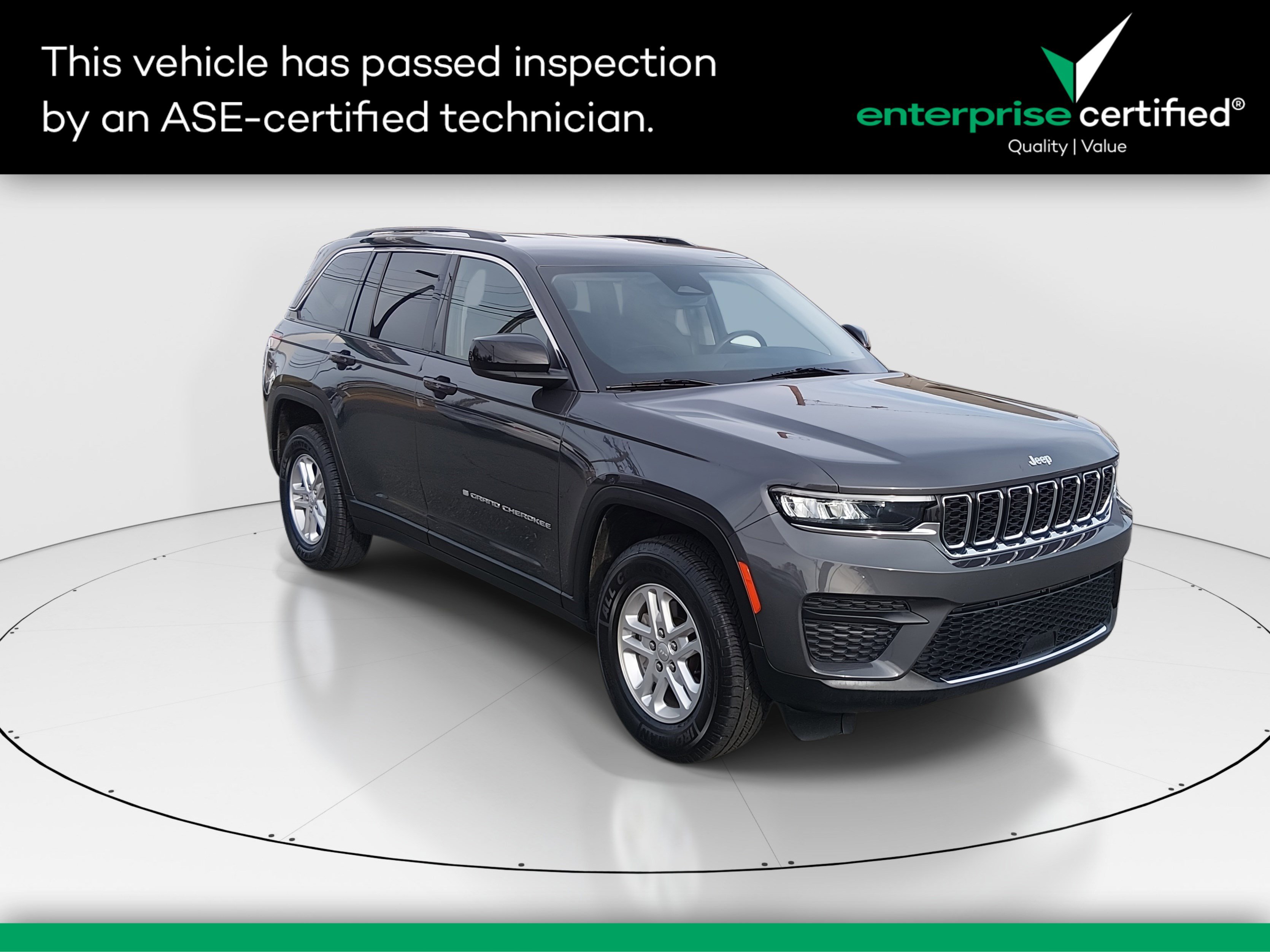 Used 2024 Jeep Grand Cherokee Laredo 4x4