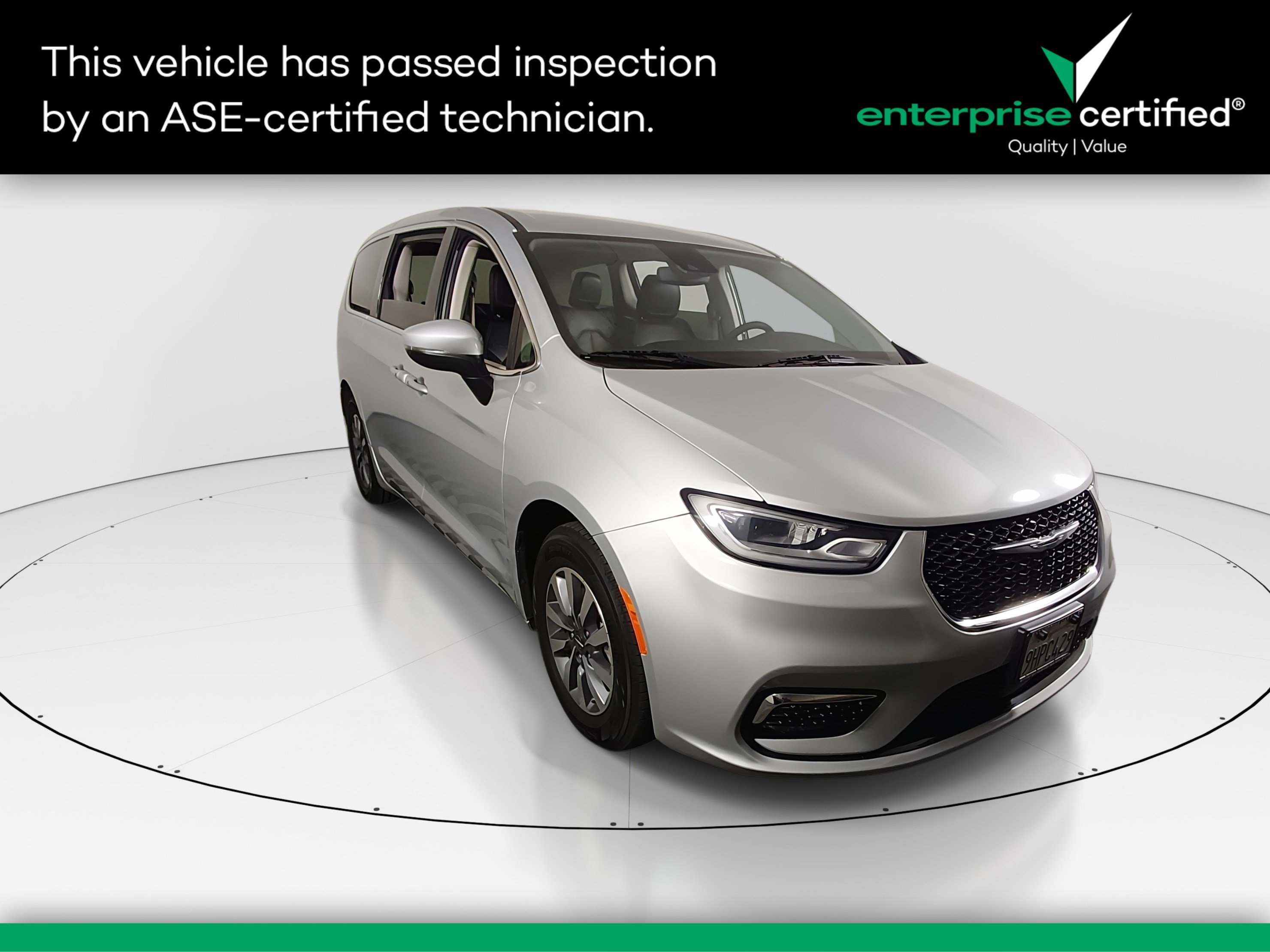 Used 2023 Chrysler Pacifica Hybrid Touring L FWD